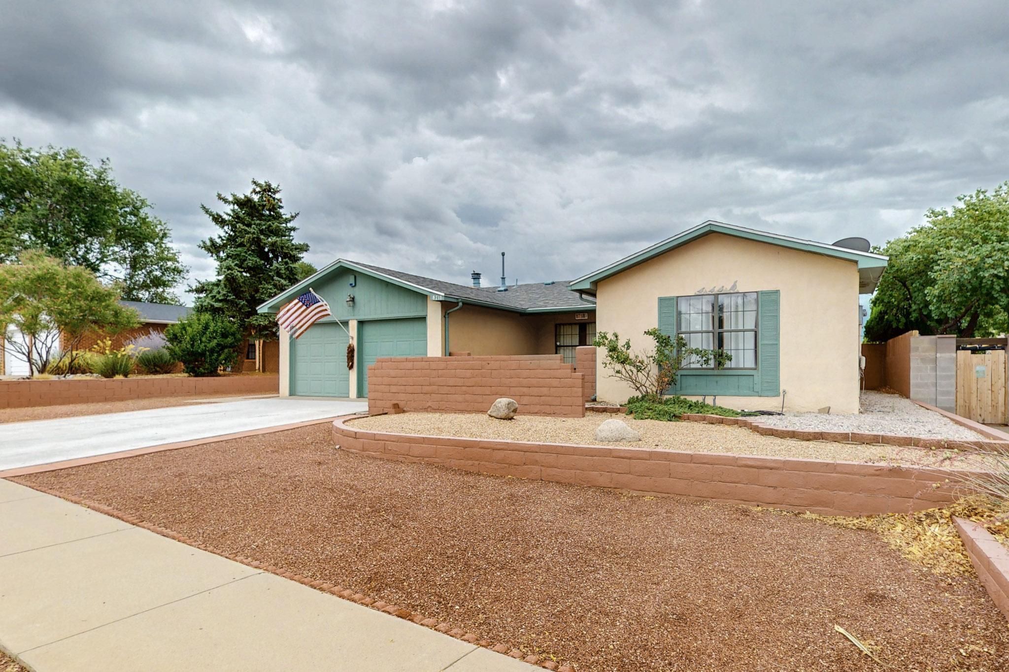 8718 LIBERTY Drive NE