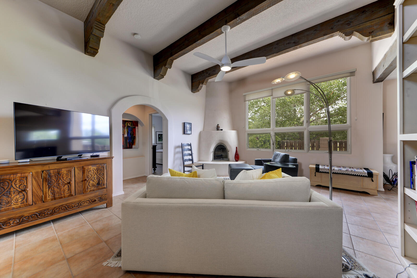 300 LA CHAMISAL Lane NW