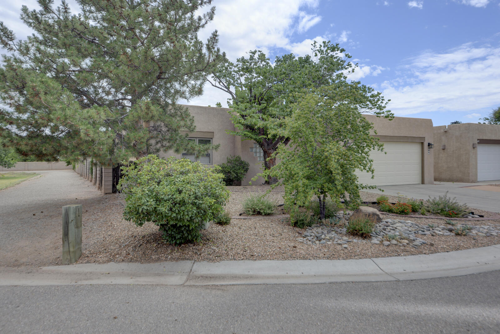 300 LA CHAMISAL Lane NW