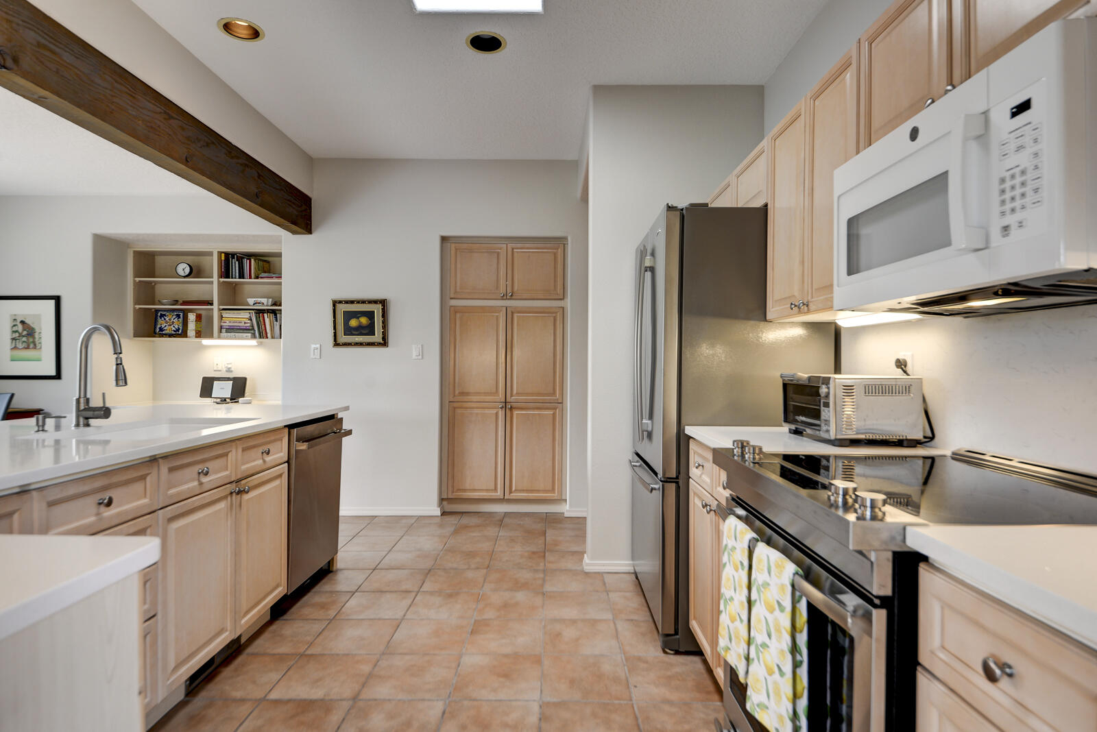 300 LA CHAMISAL Lane NW