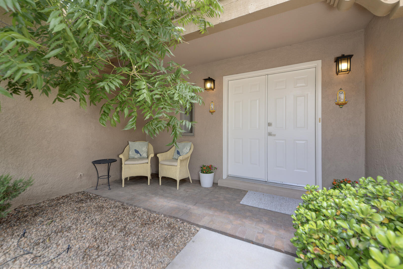 300 LA CHAMISAL Lane NW