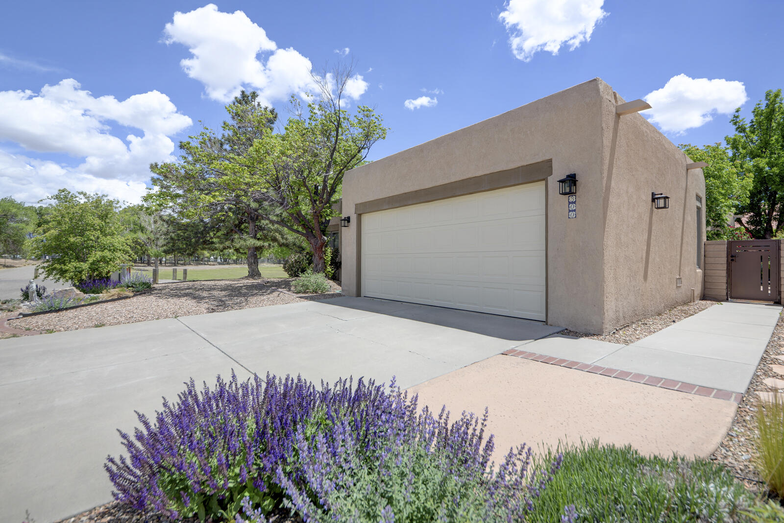 300 LA CHAMISAL Lane NW