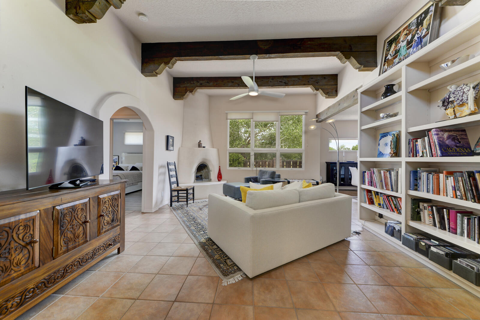 300 LA CHAMISAL Lane NW