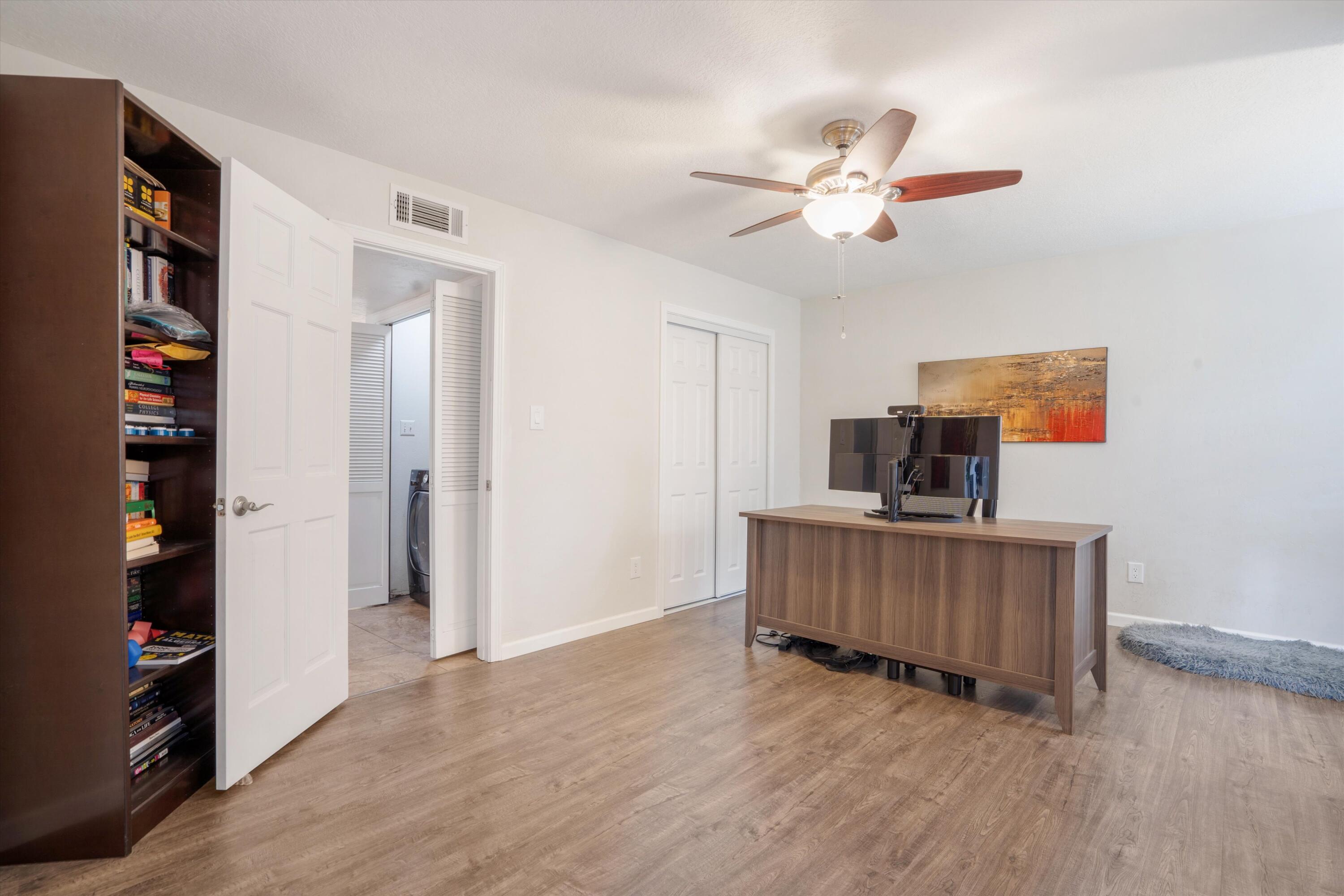 5000 OSO GRANDE Court NE