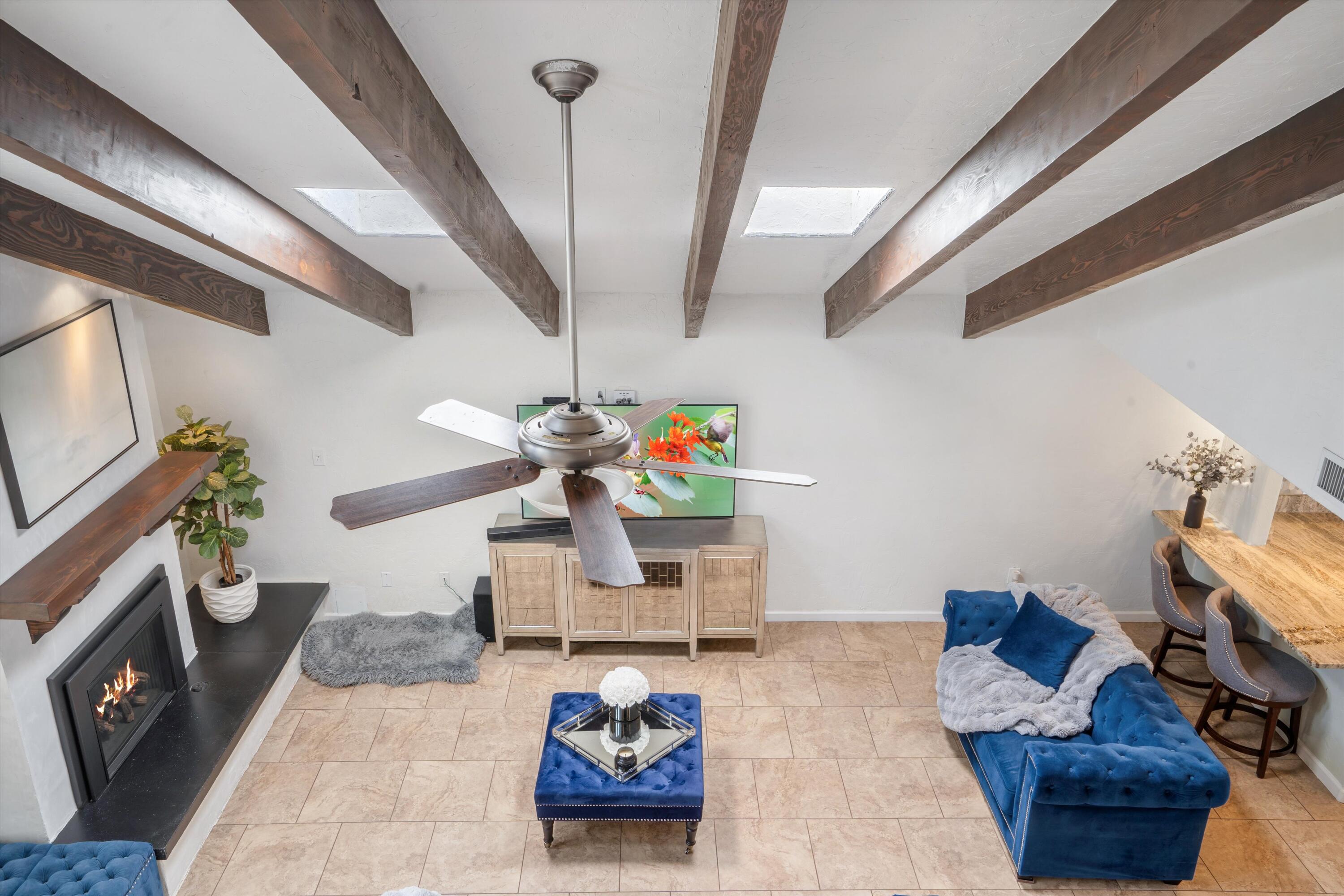 5000 OSO GRANDE Court NE