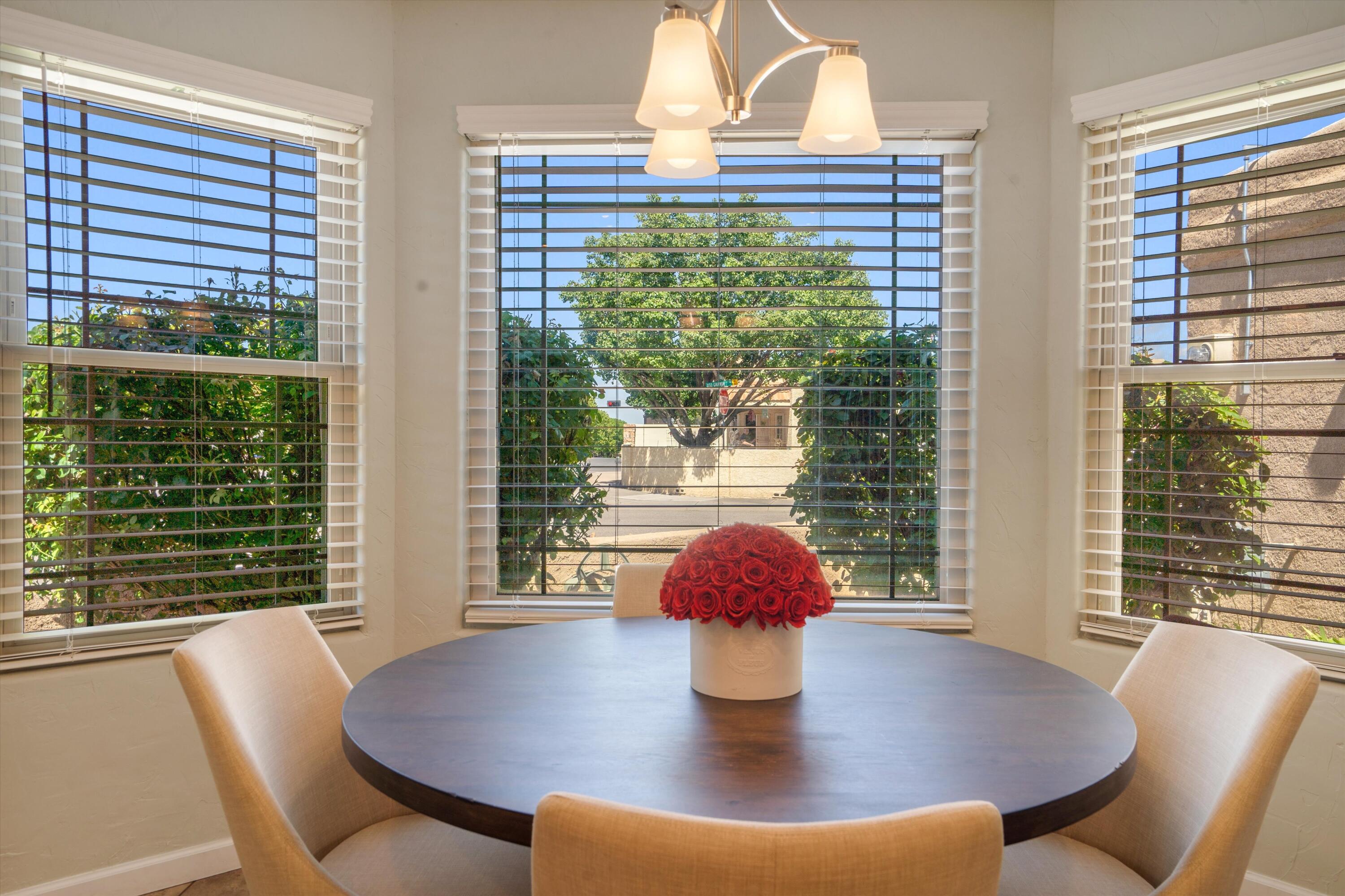 5000 OSO GRANDE Court NE