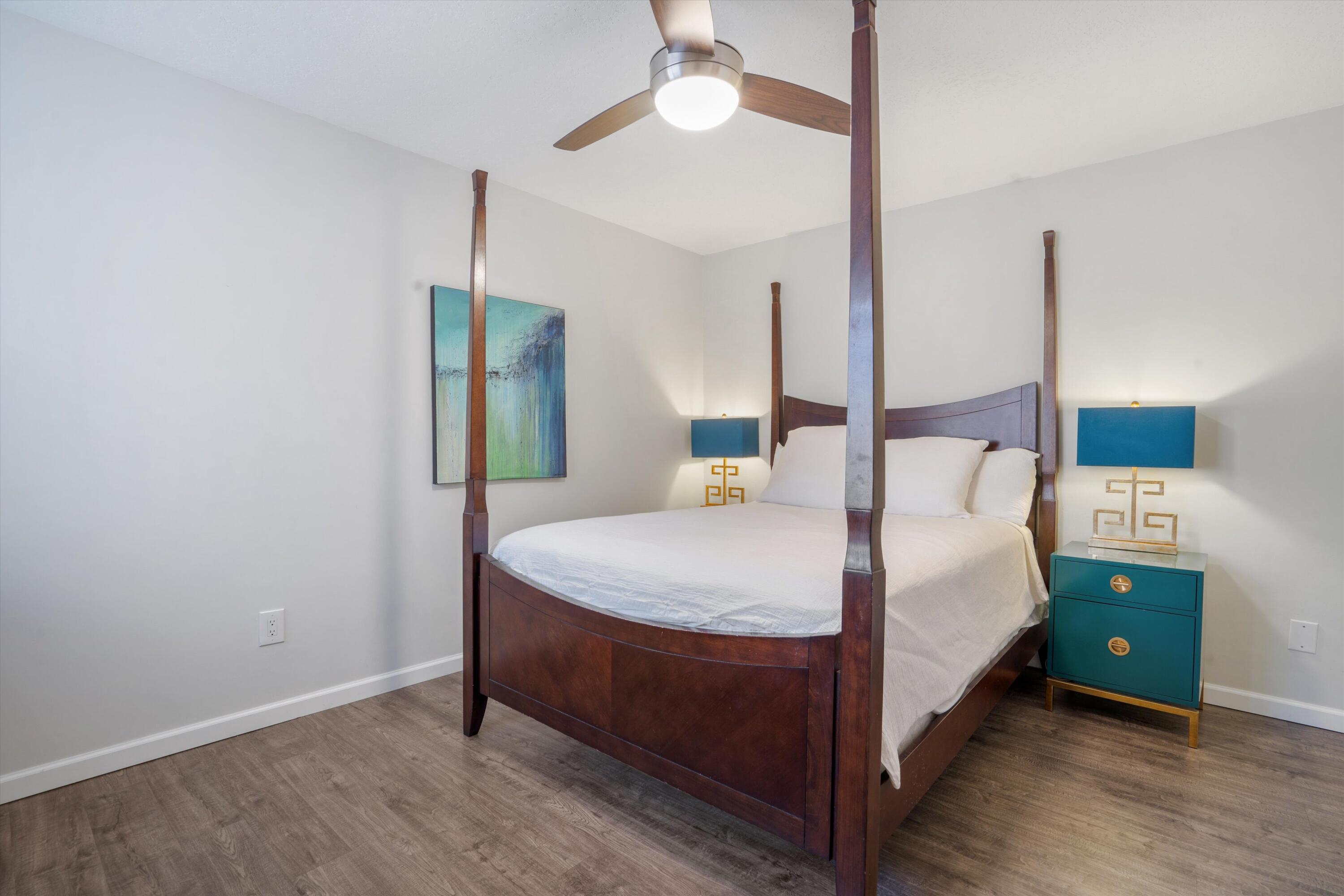 5000 OSO GRANDE Court NE