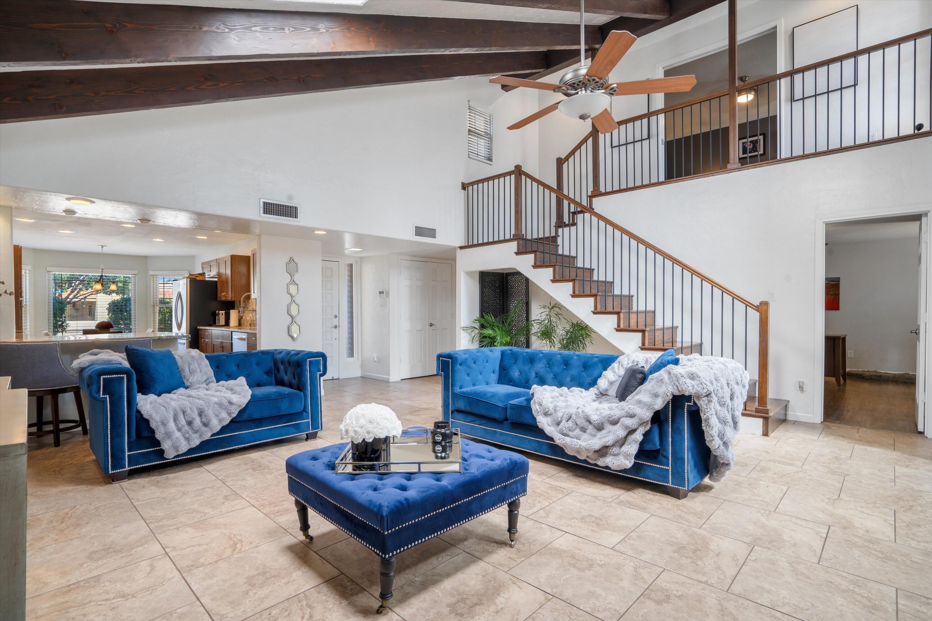 5000 OSO GRANDE Court NE