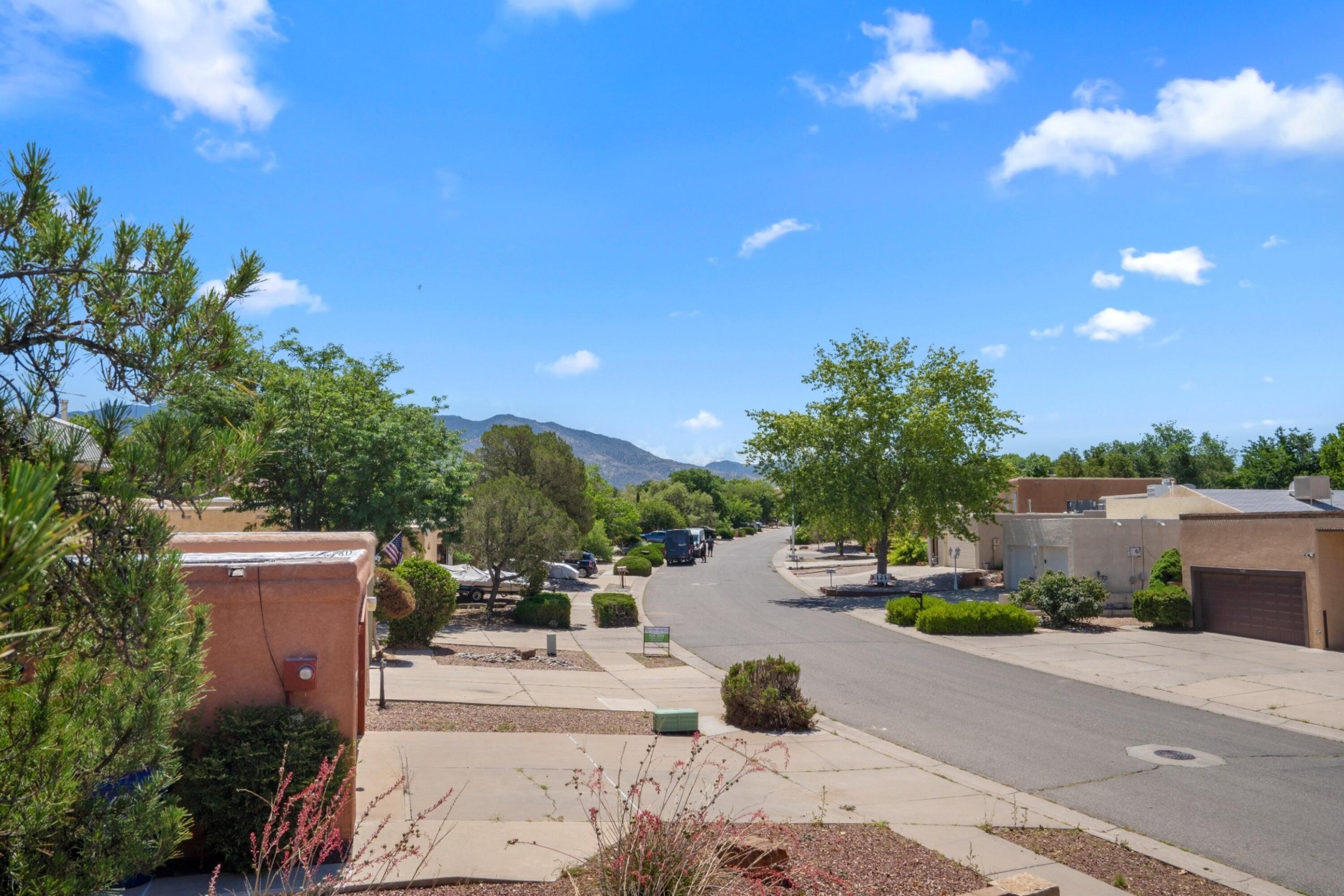 5000 OSO GRANDE Court NE