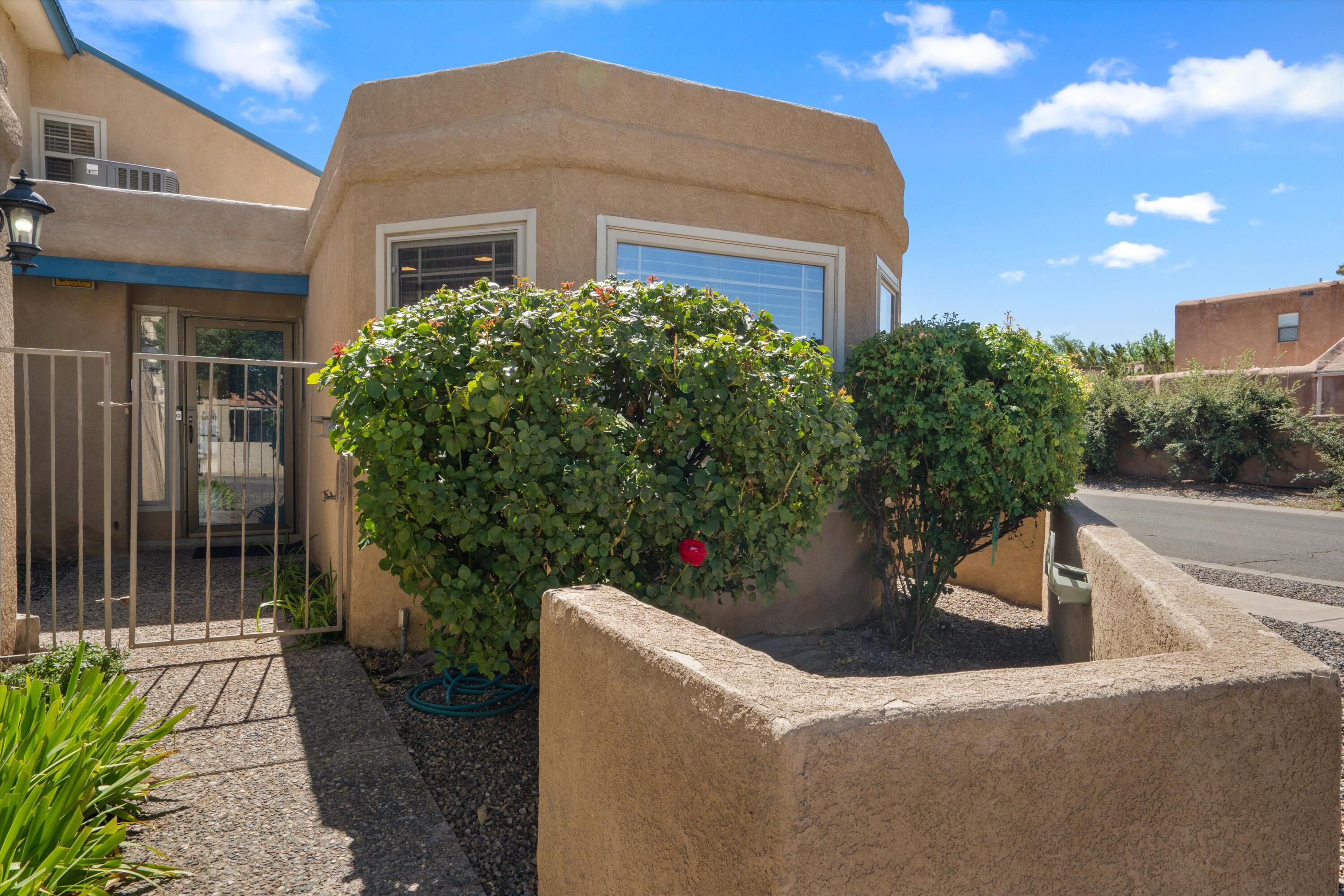 5000 OSO GRANDE Court NE