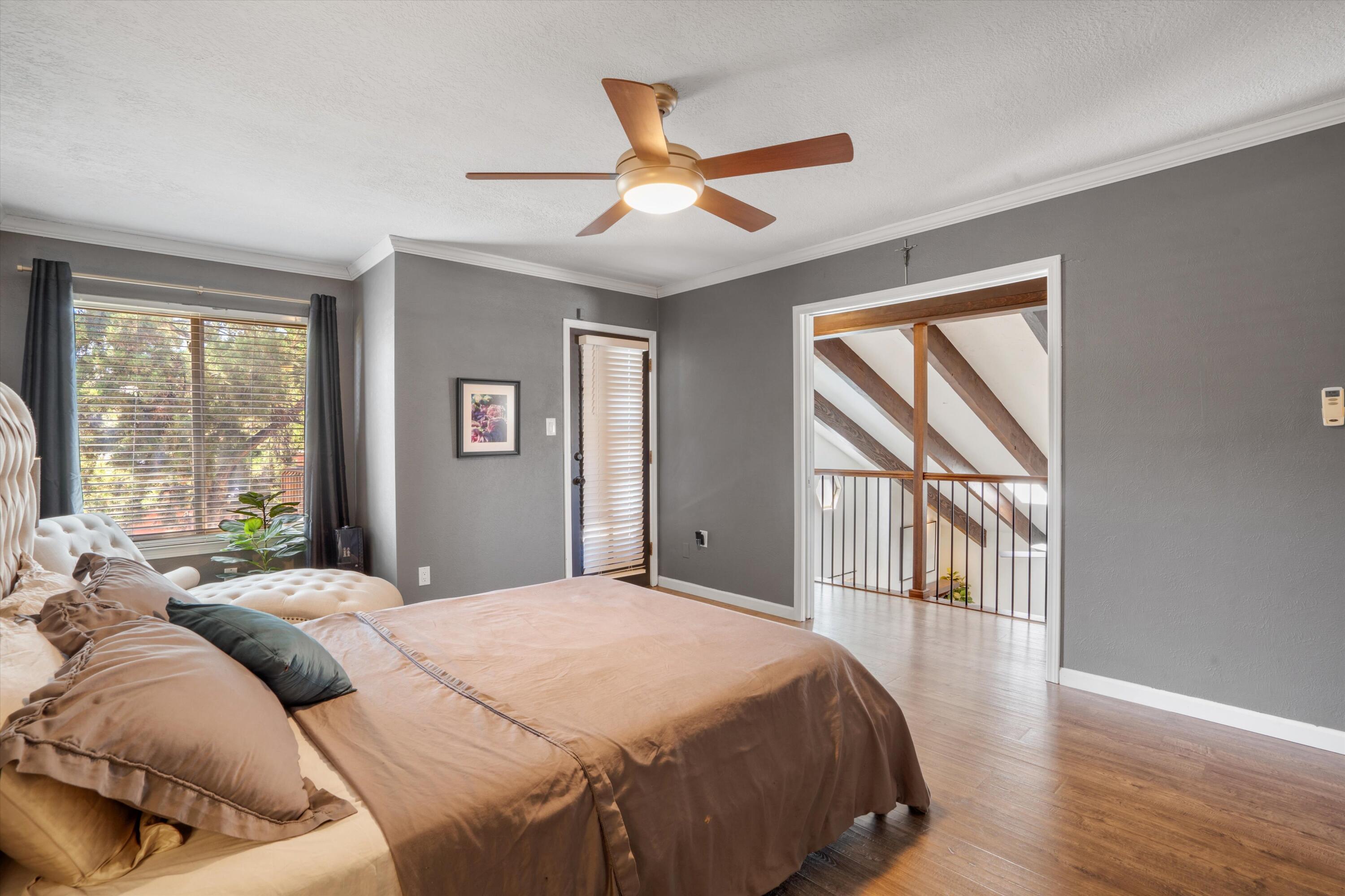 5000 OSO GRANDE Court NE