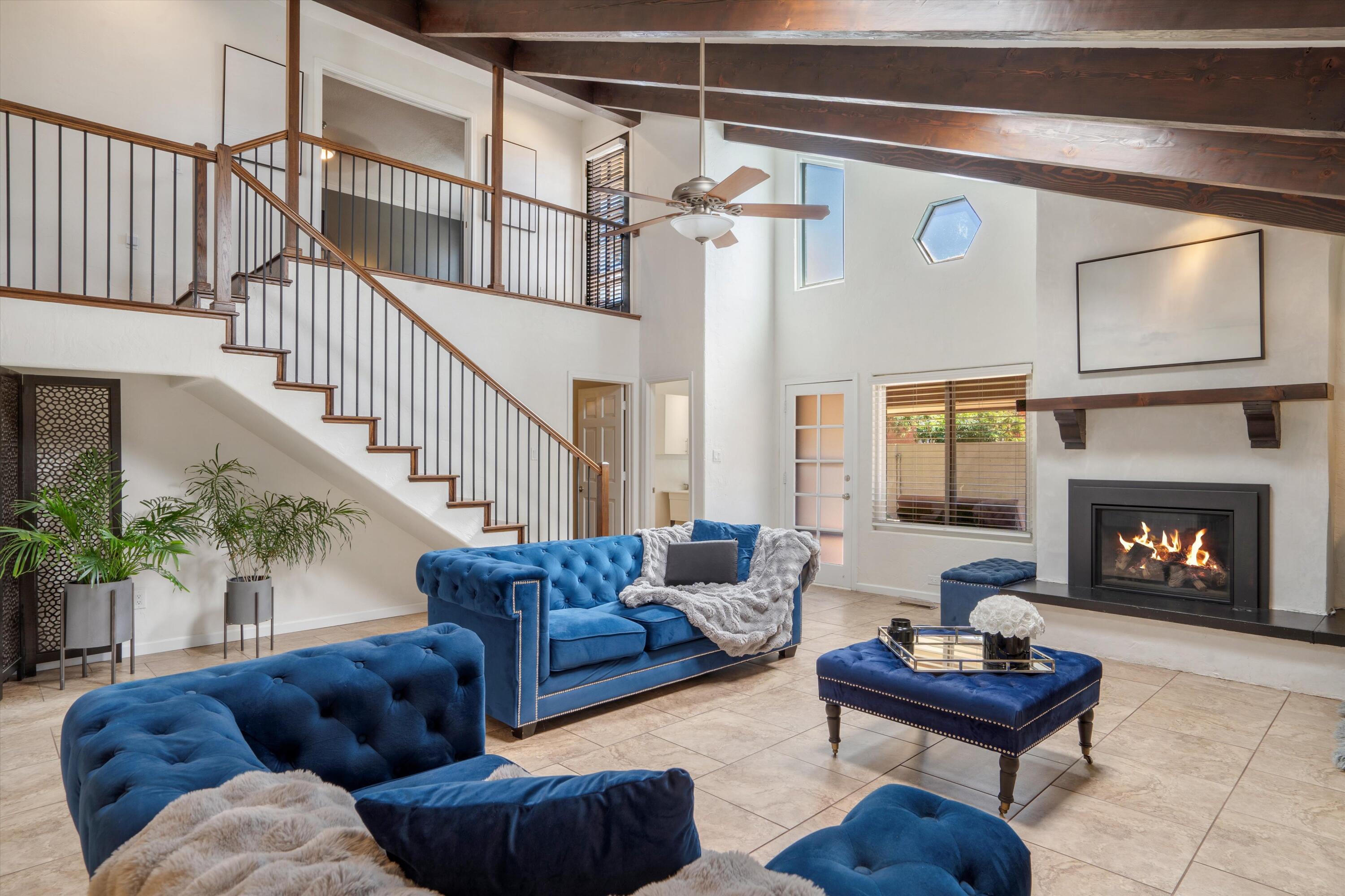 5000 OSO GRANDE Court NE