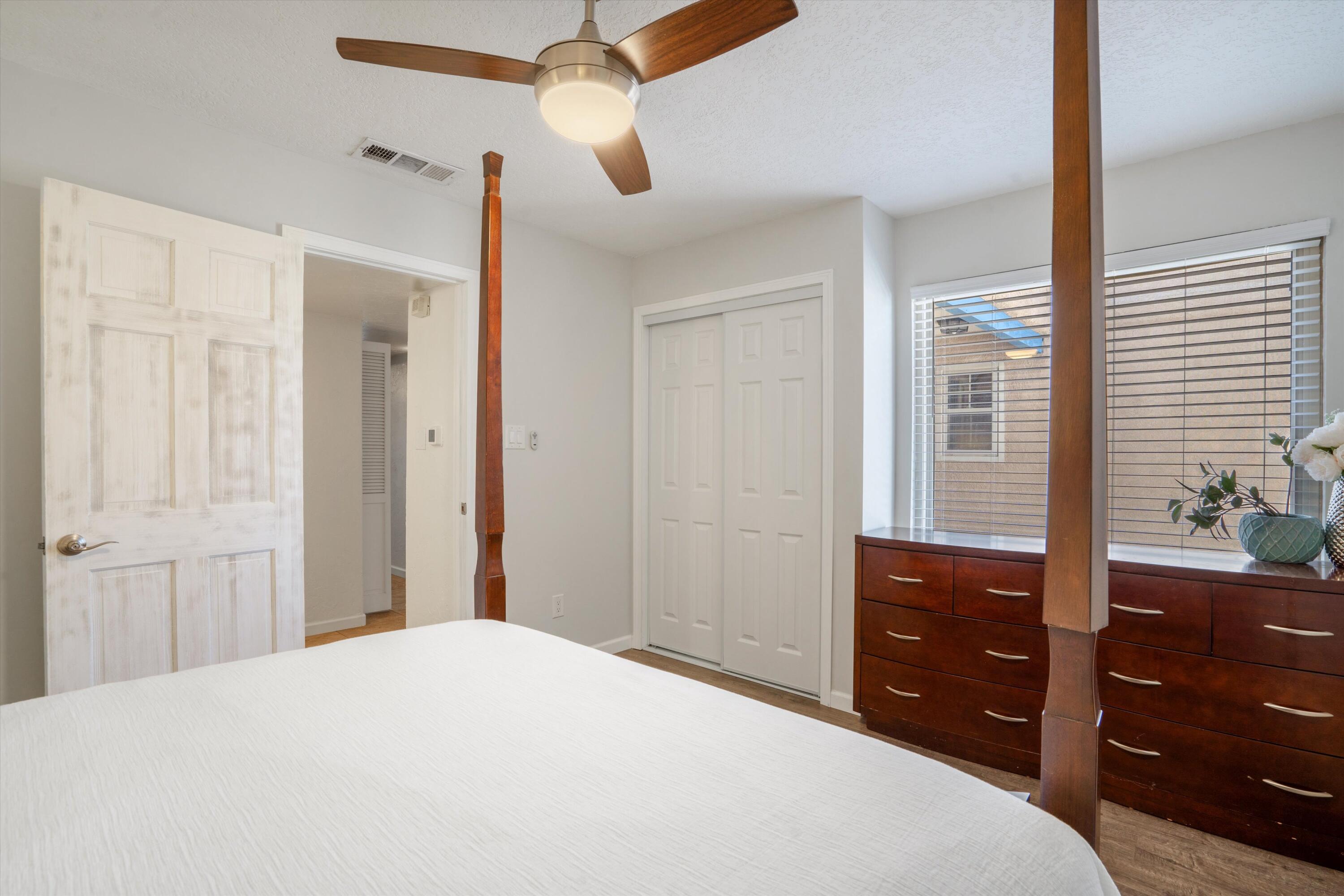 5000 OSO GRANDE Court NE