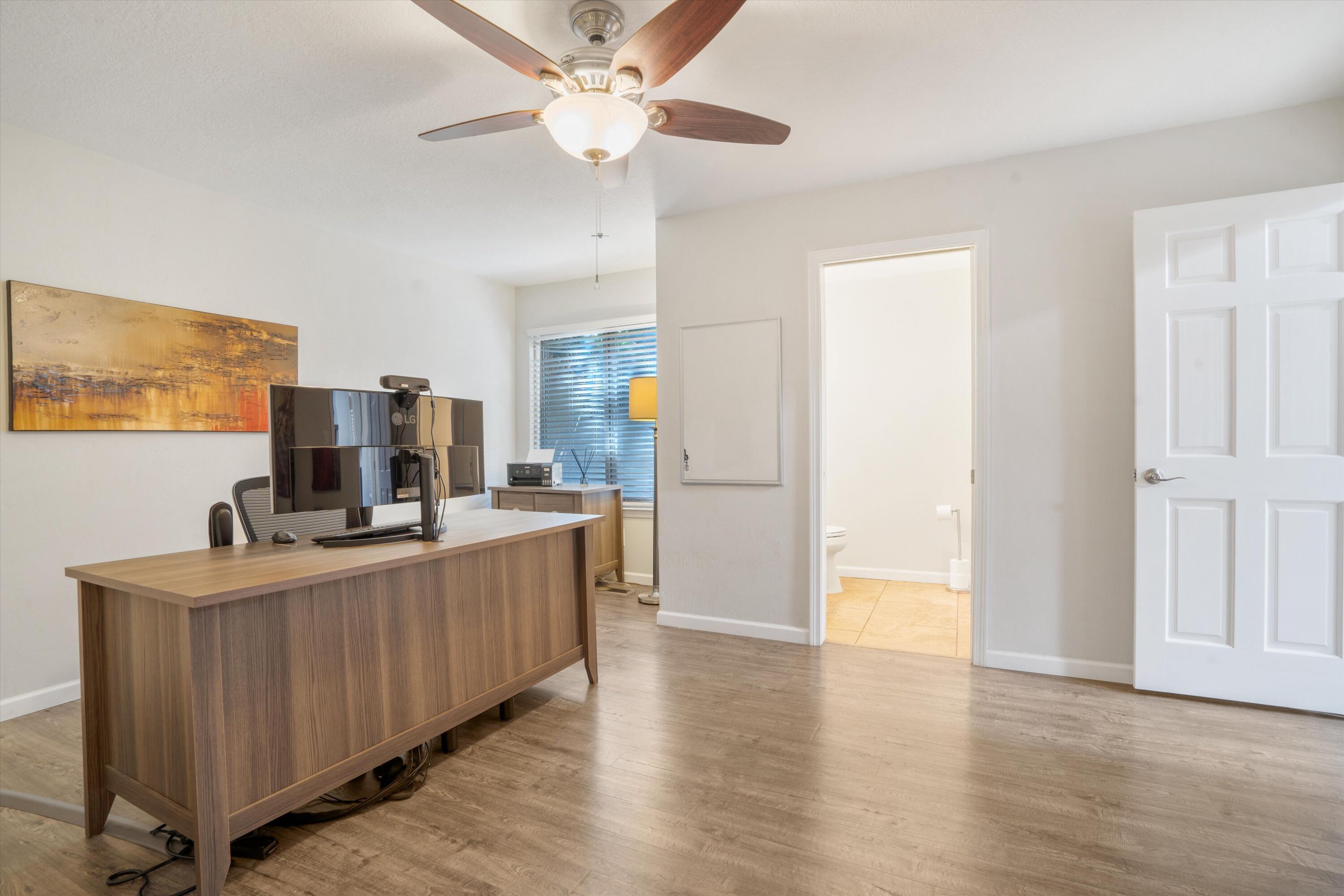 5000 OSO GRANDE Court NE