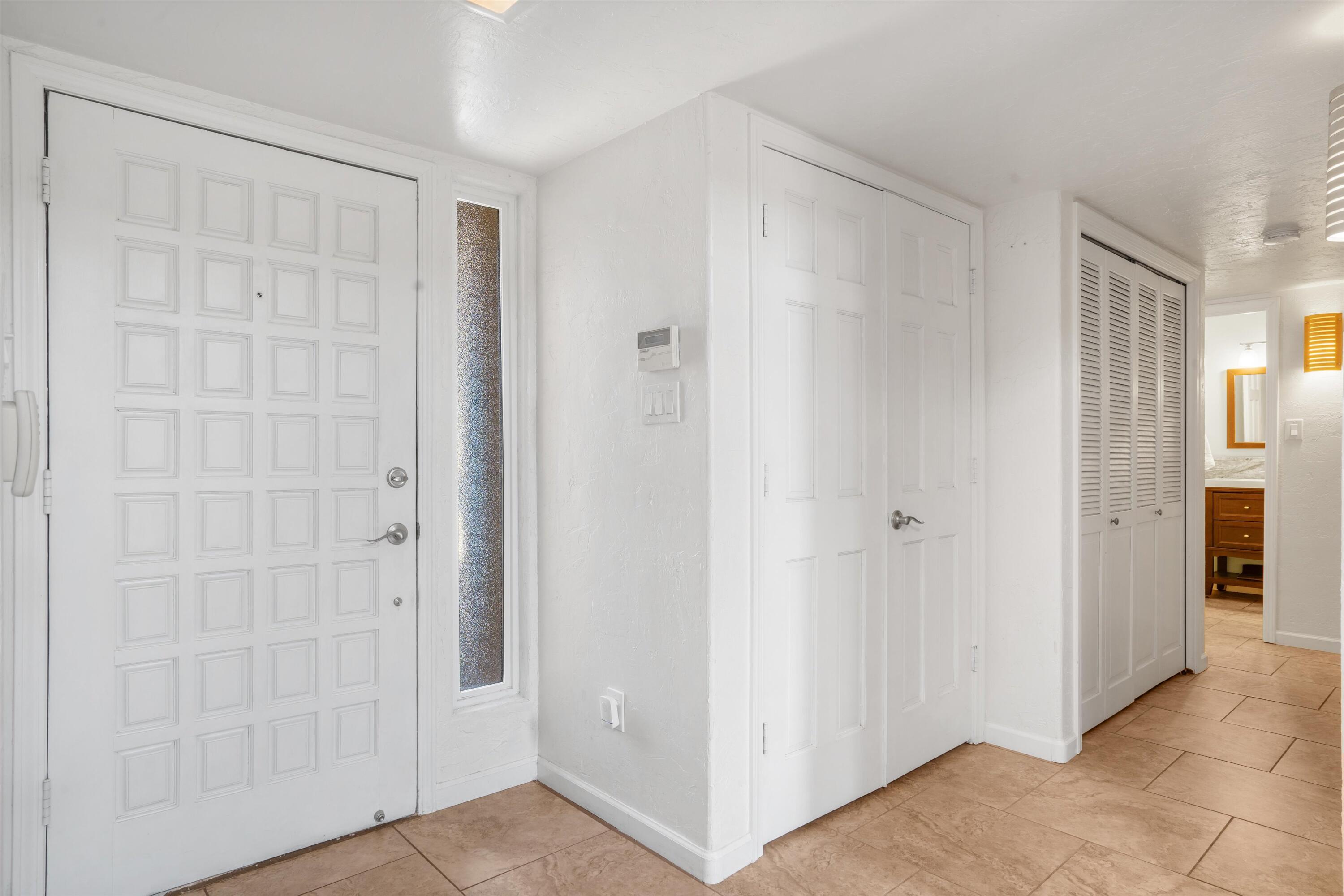 5000 OSO GRANDE Court NE