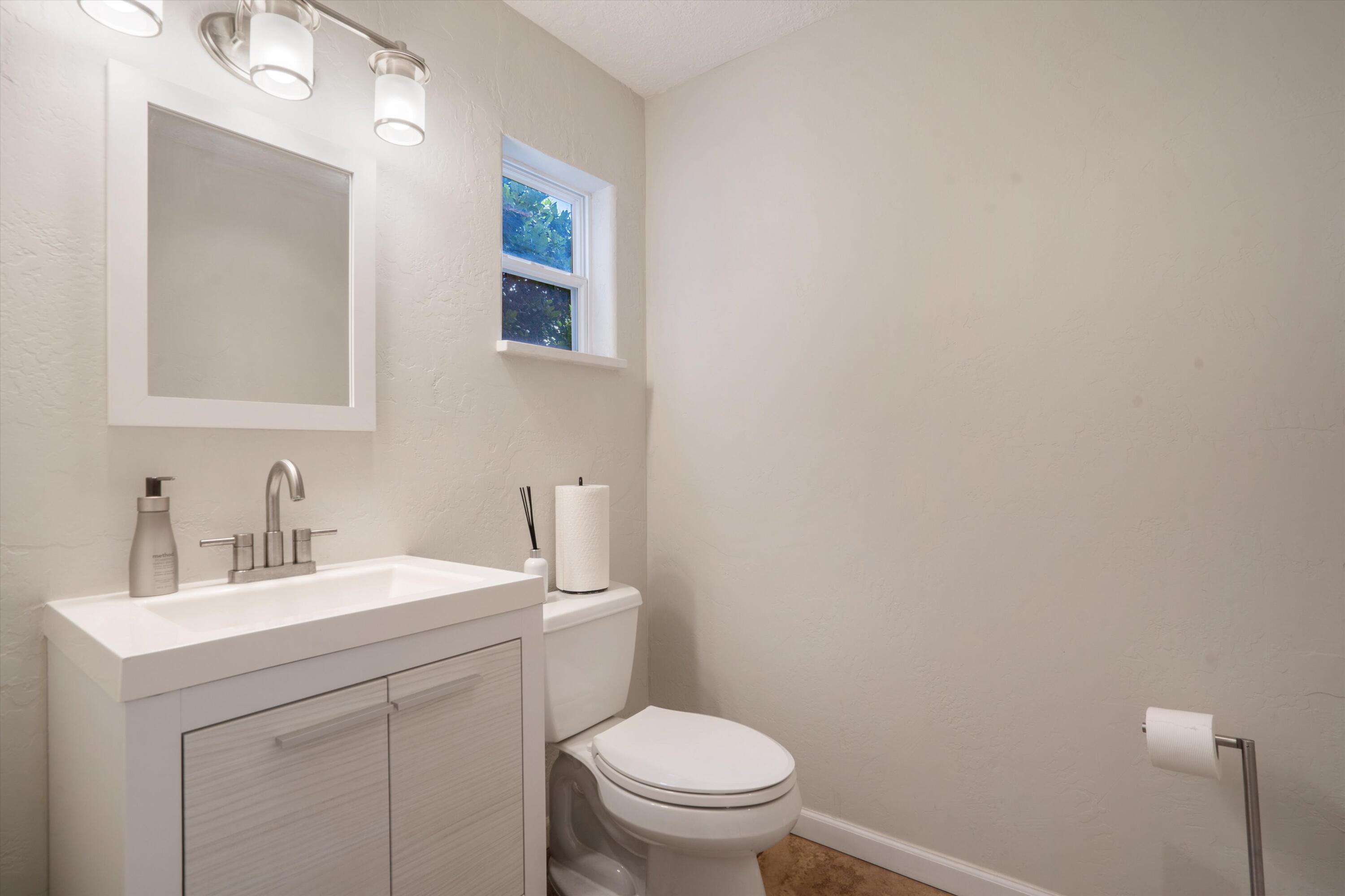 5000 OSO GRANDE Court NE