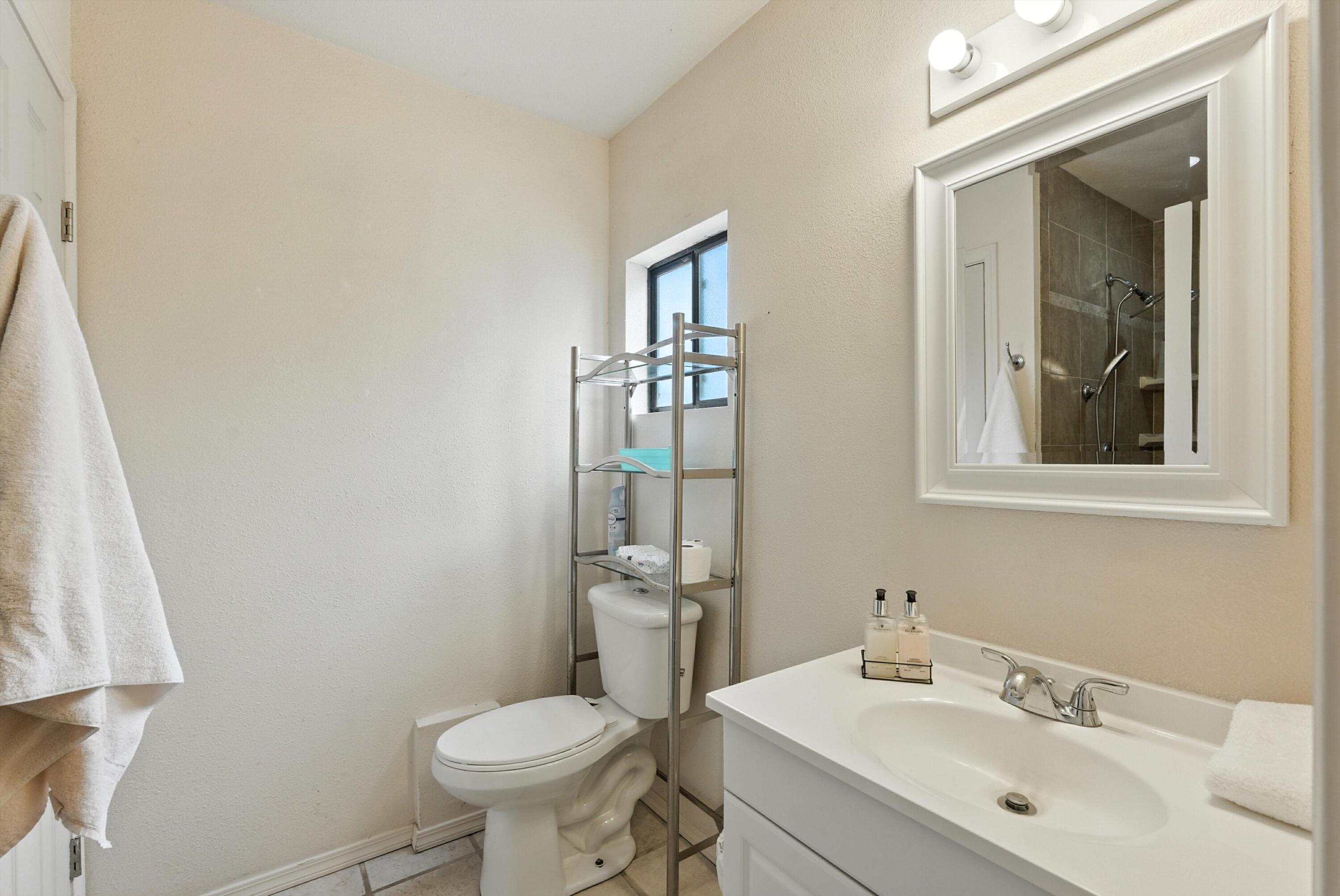 6205 DARLENE Place SW