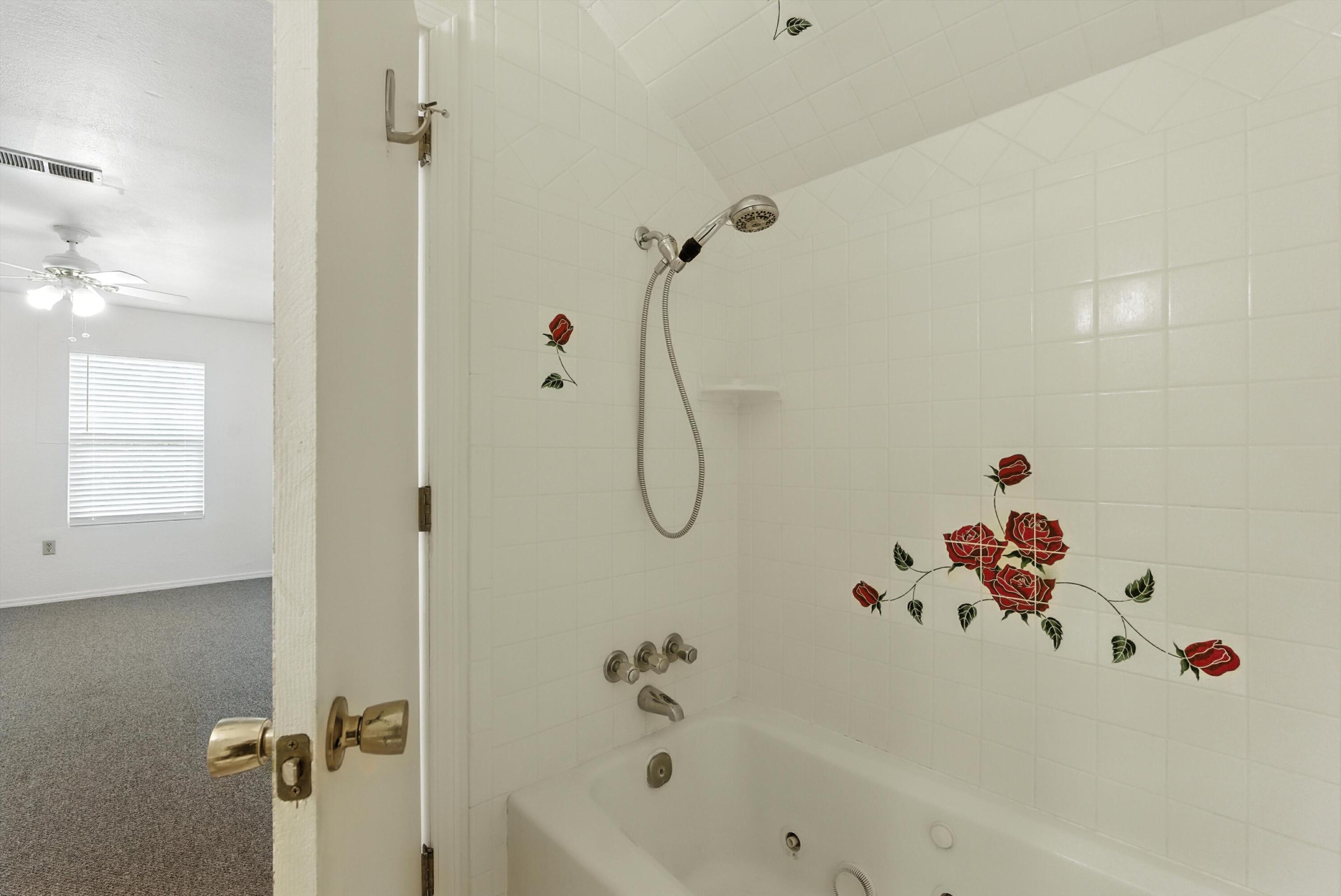 6205 DARLENE Place SW