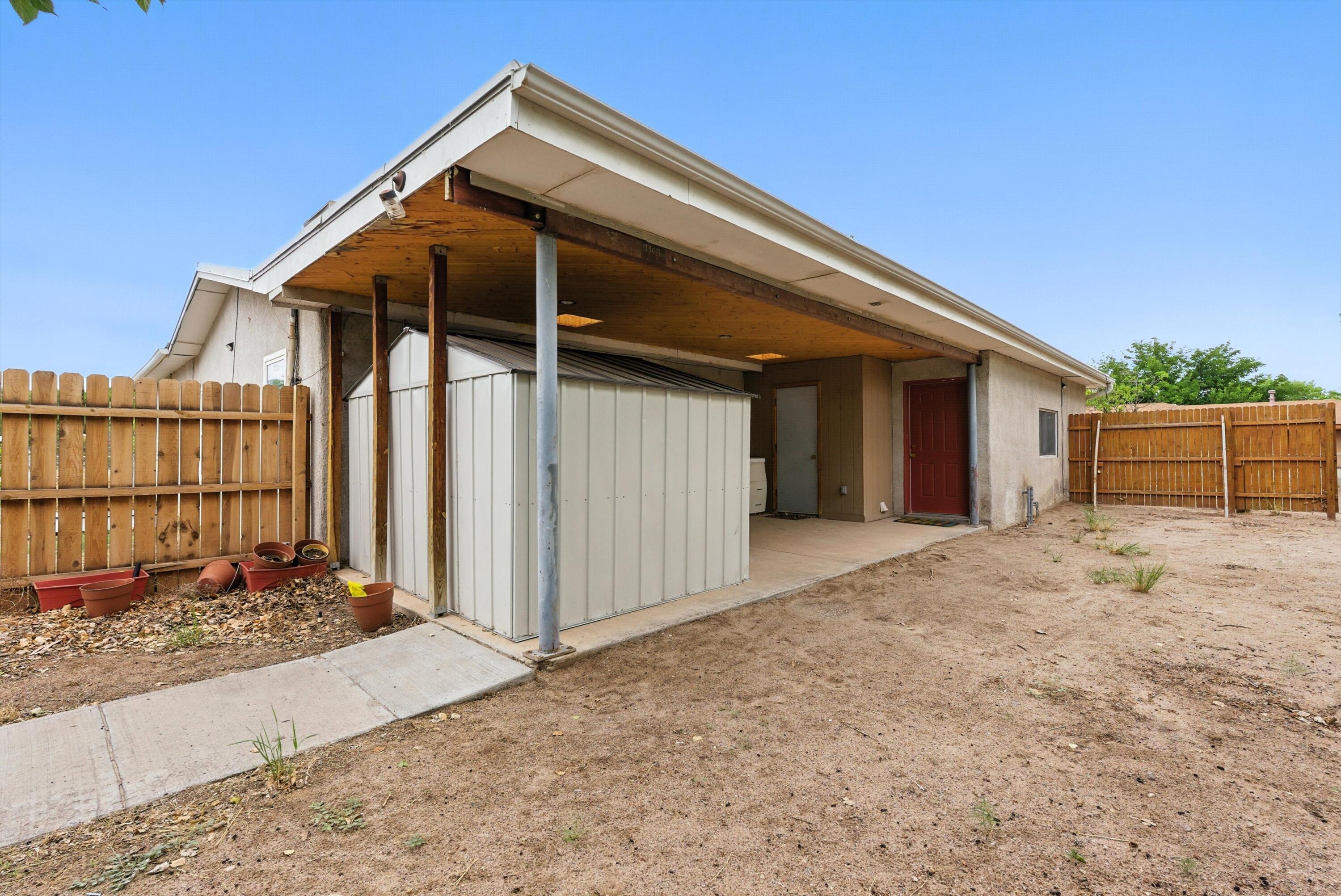 6205 DARLENE Place SW