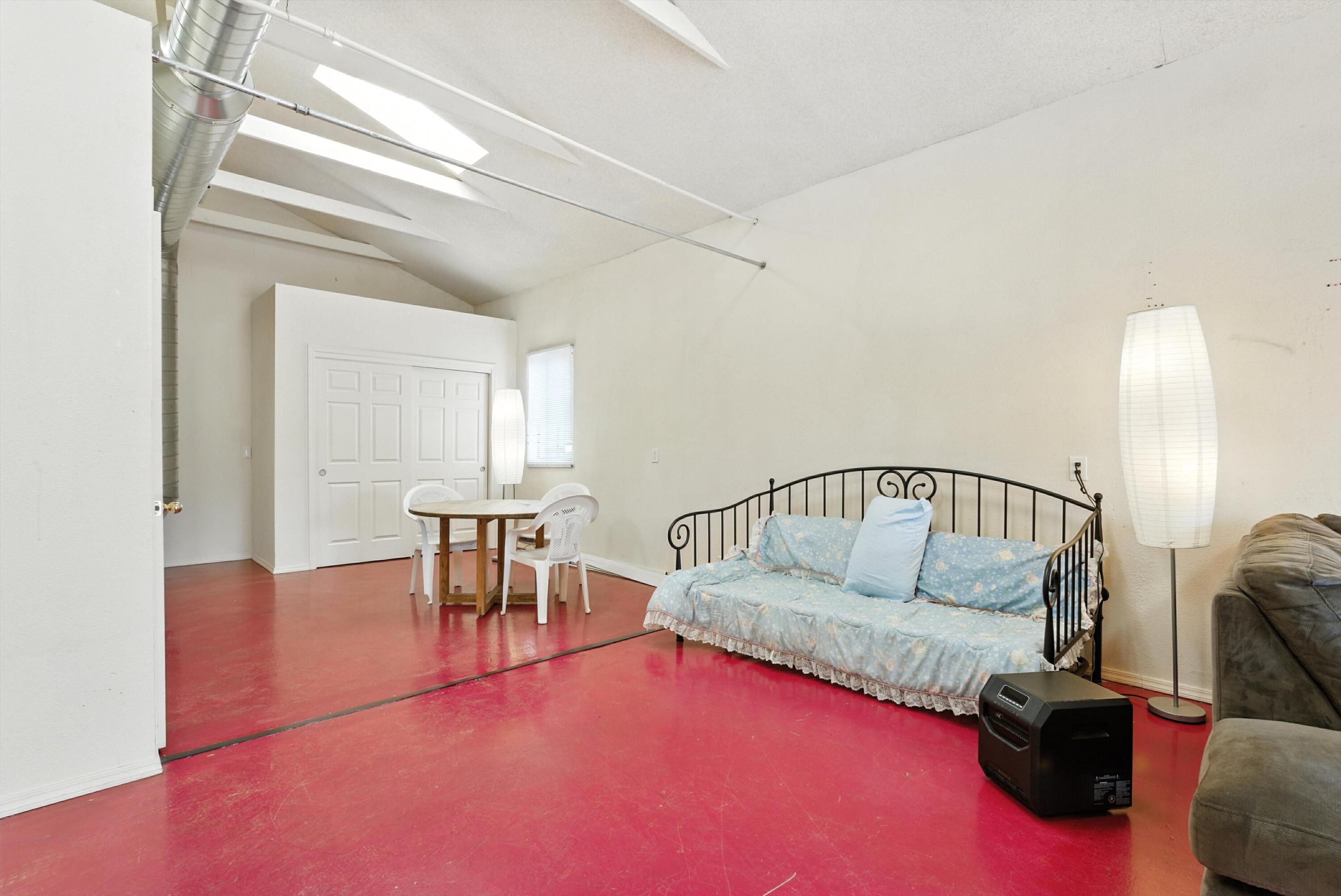 6205 DARLENE Place SW