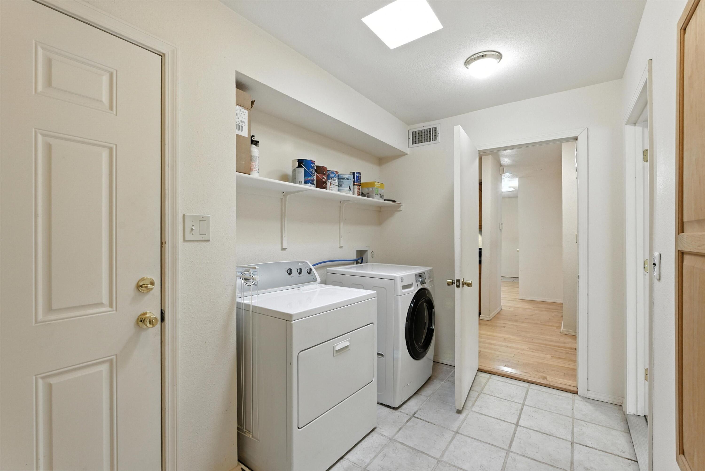 6205 DARLENE Place SW