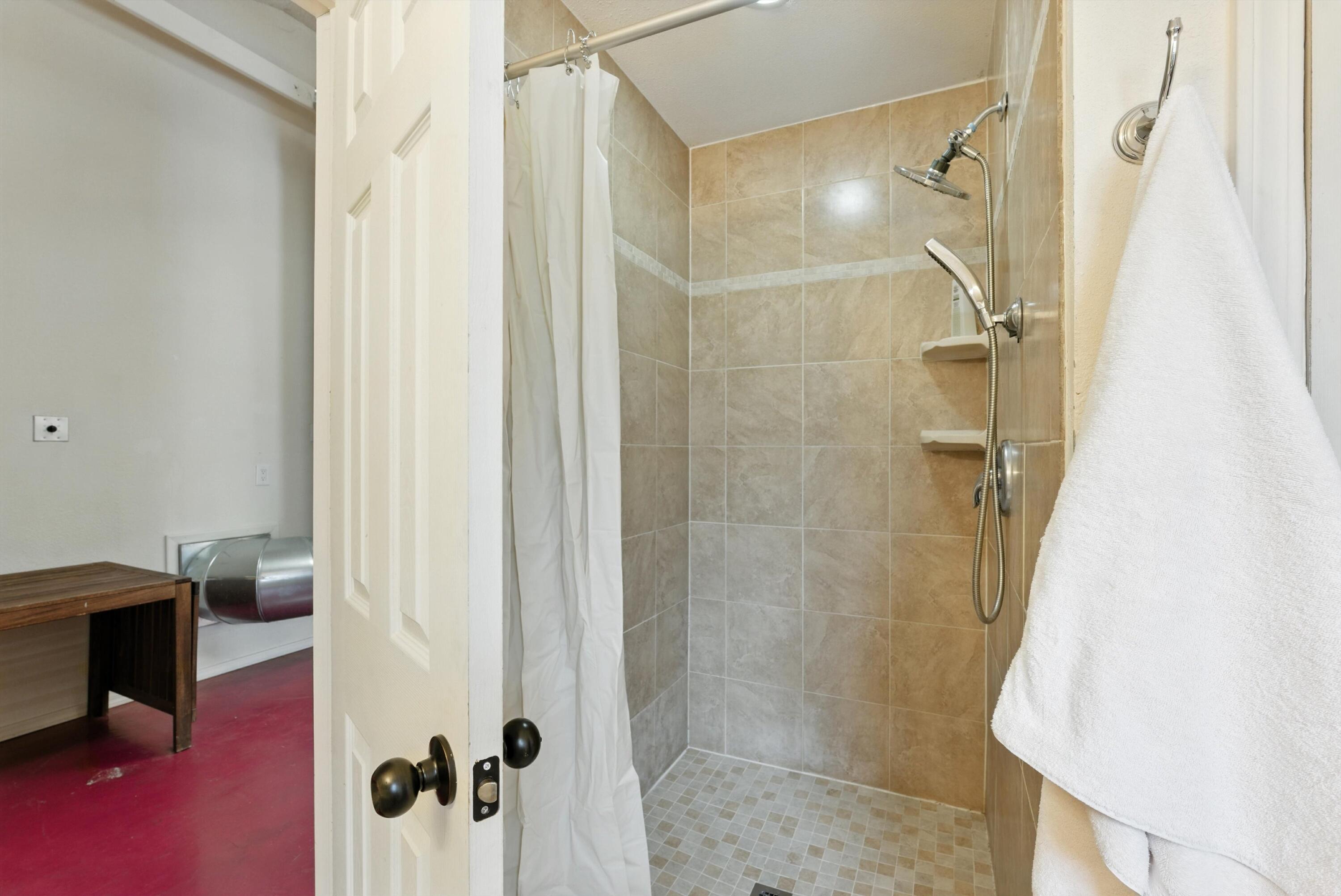 6205 DARLENE Place SW