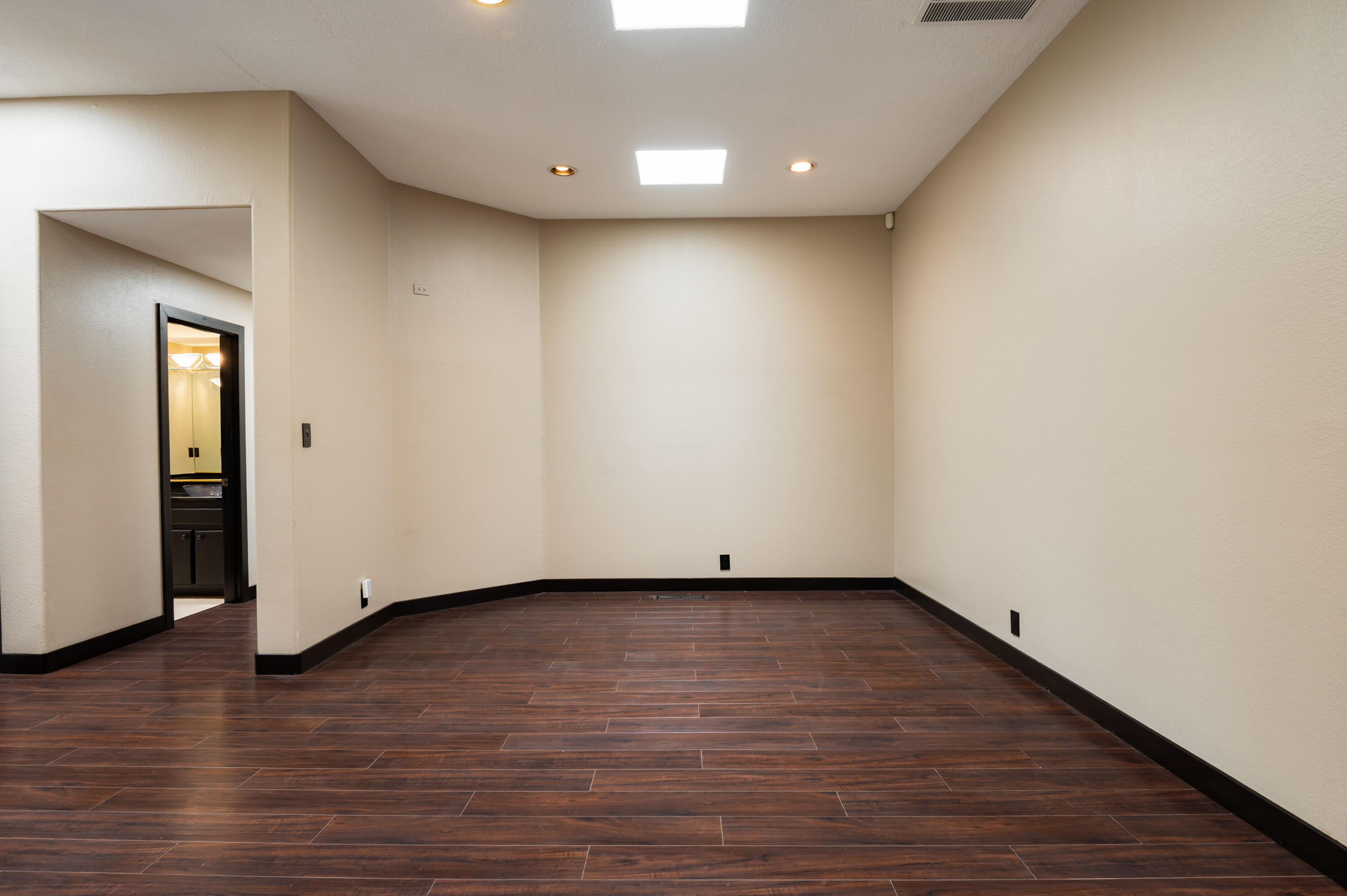 12808 DESERT SKY Avenue NE