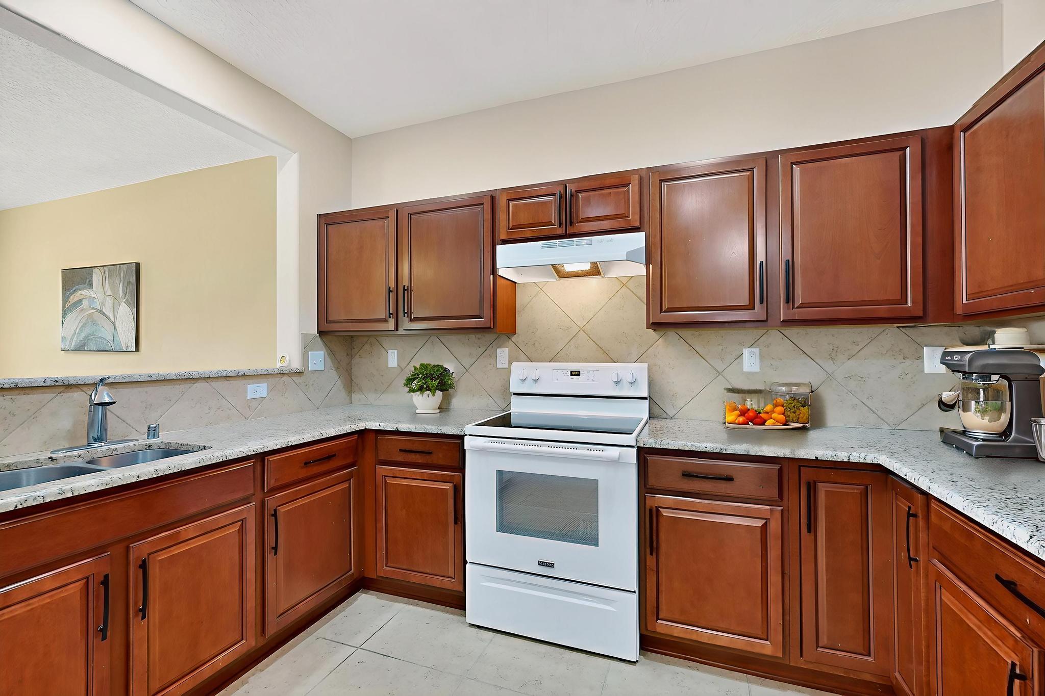 11008 MARINA GATE Trail NE