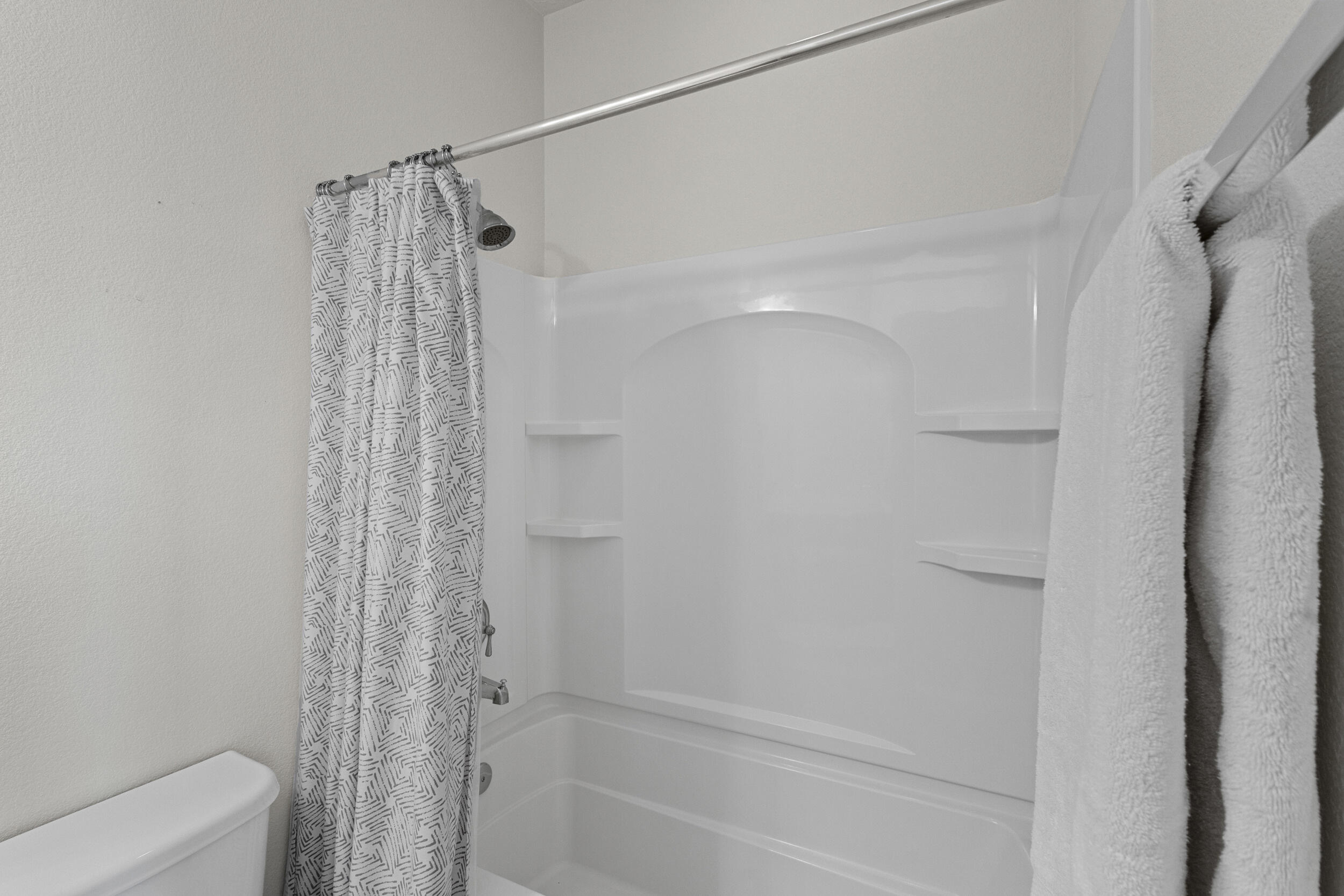 44 LOS BALCONES Place NE