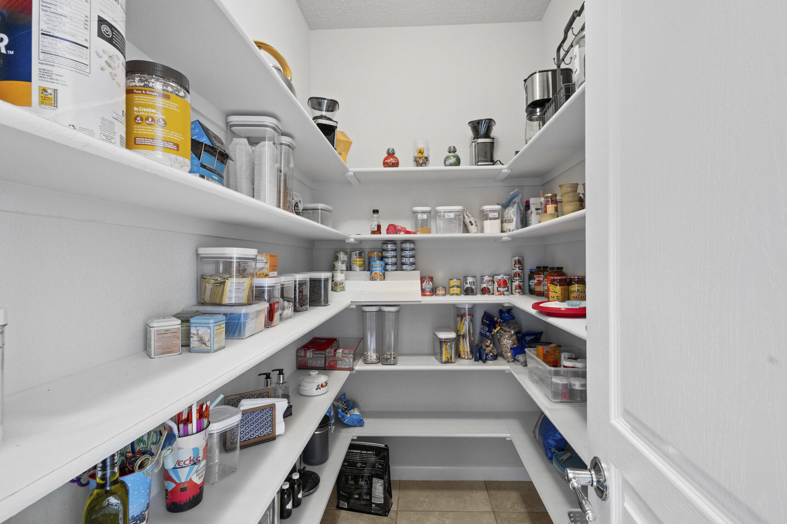 44 LOS BALCONES Place NE