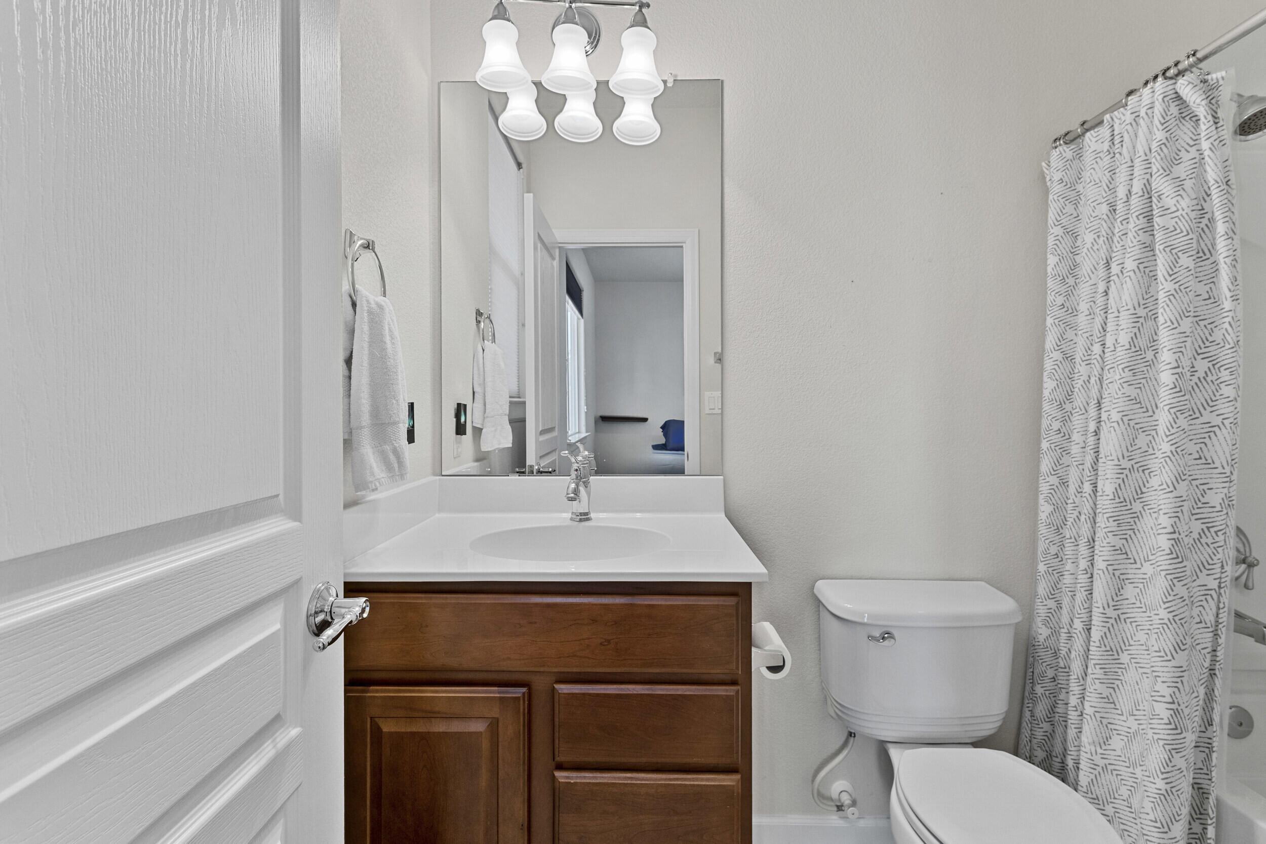 44 LOS BALCONES Place NE