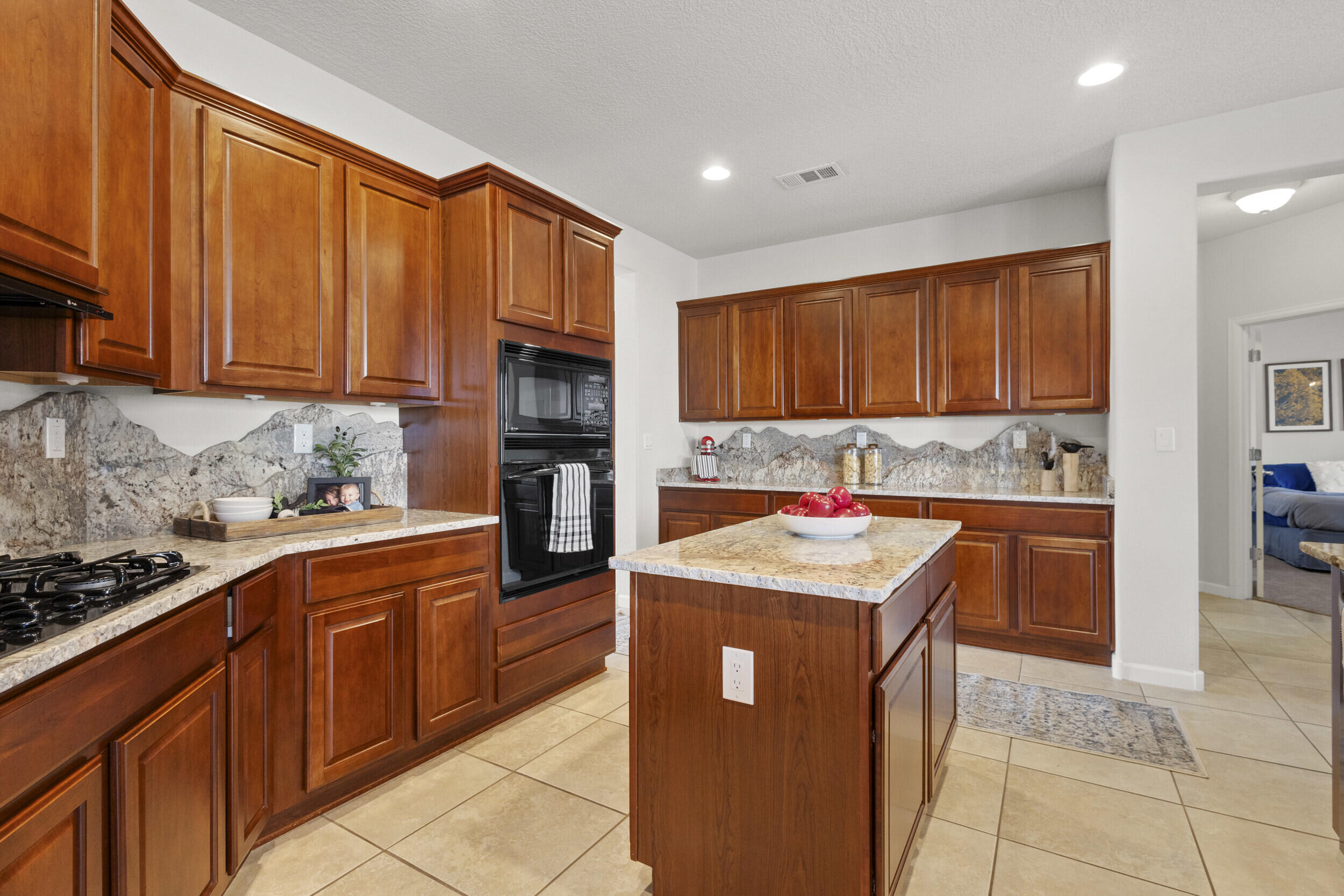 44 LOS BALCONES Place NE