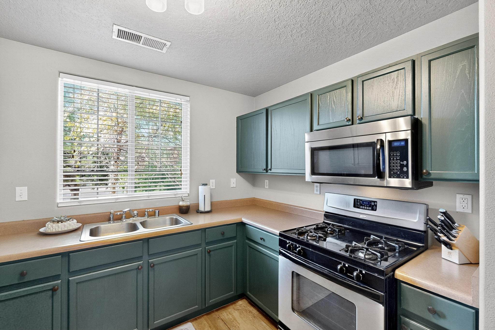 7463 SNOWY EGRET Place NW