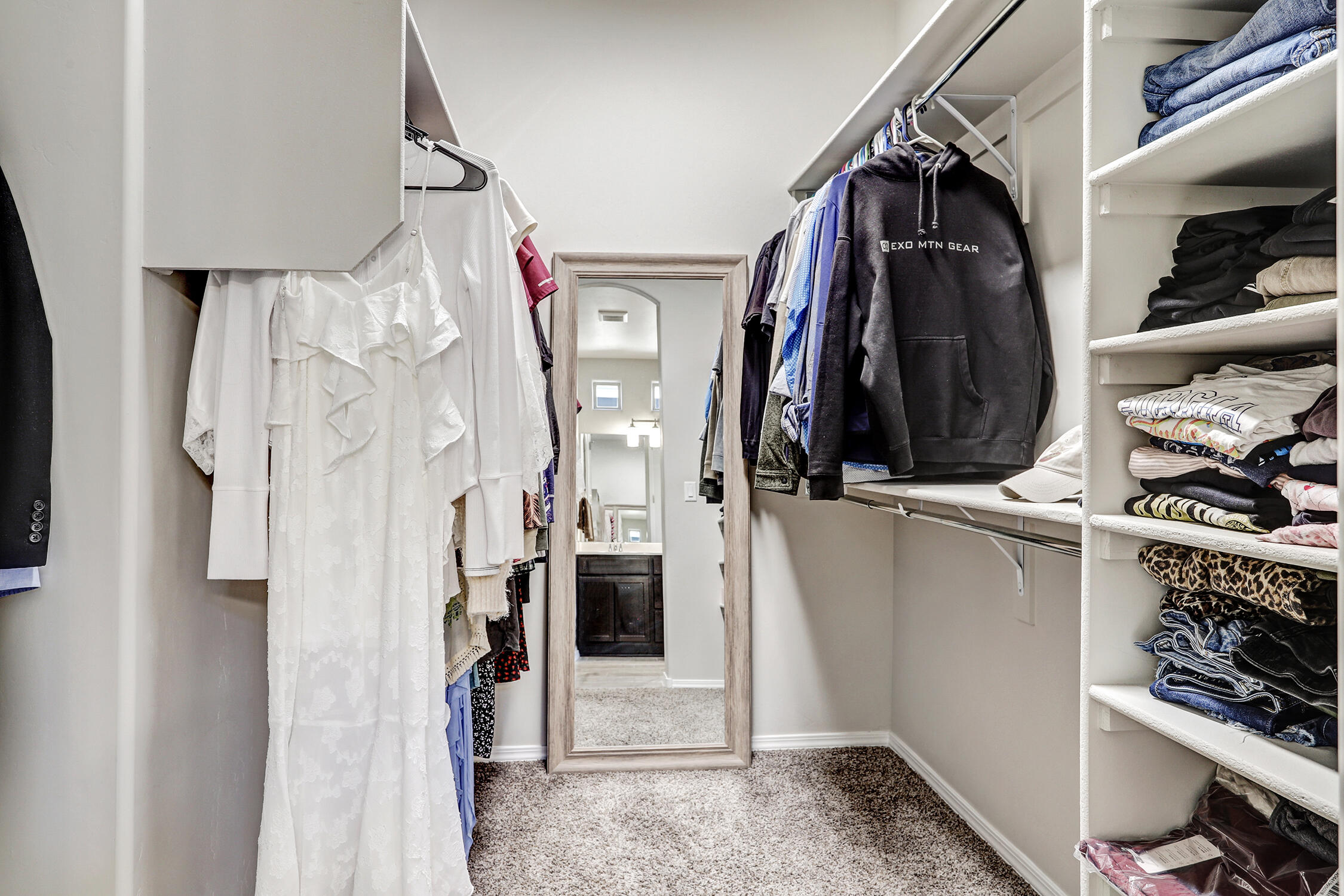 4236 CROWNED EAGLE Loop NE