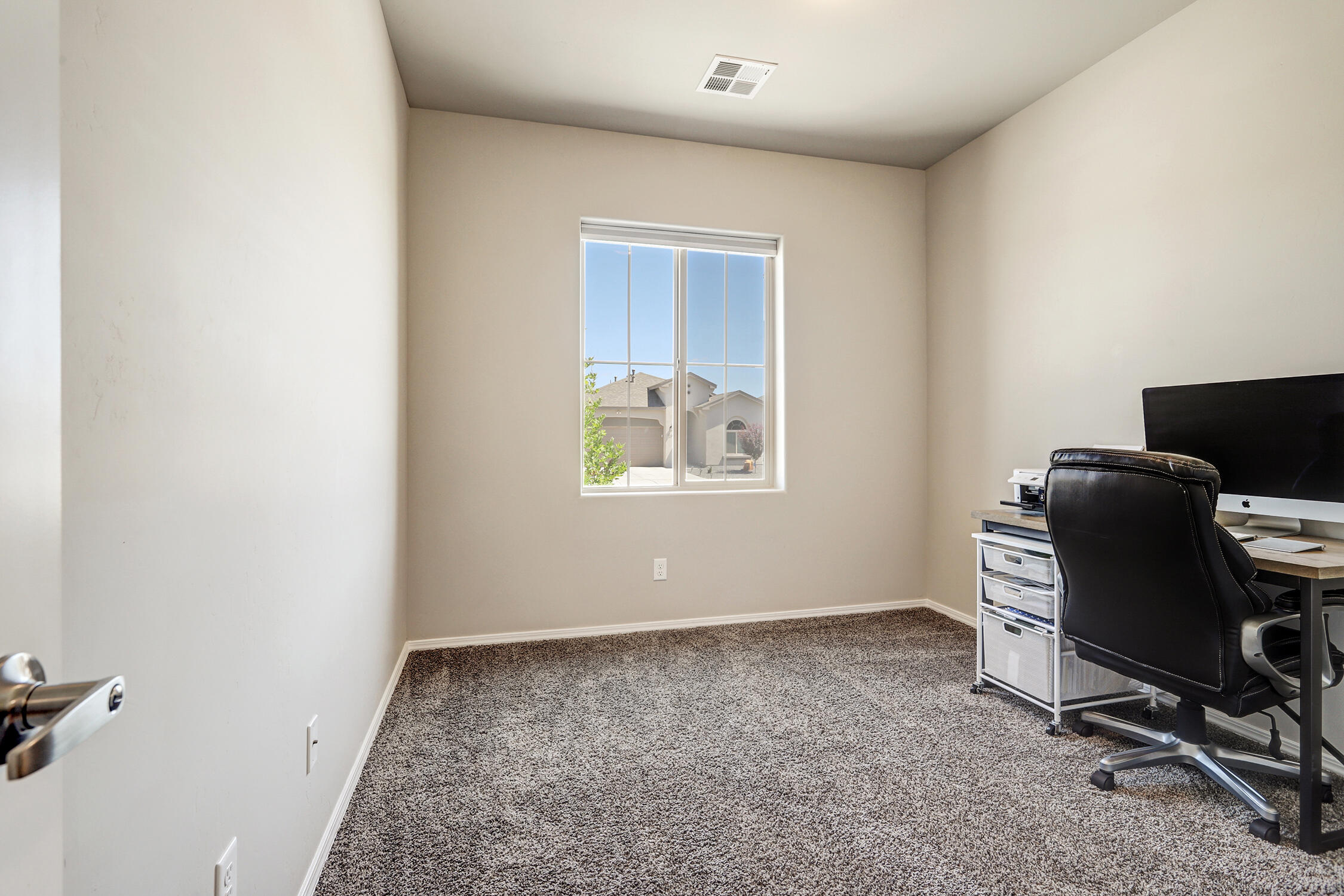 4236 CROWNED EAGLE Loop NE