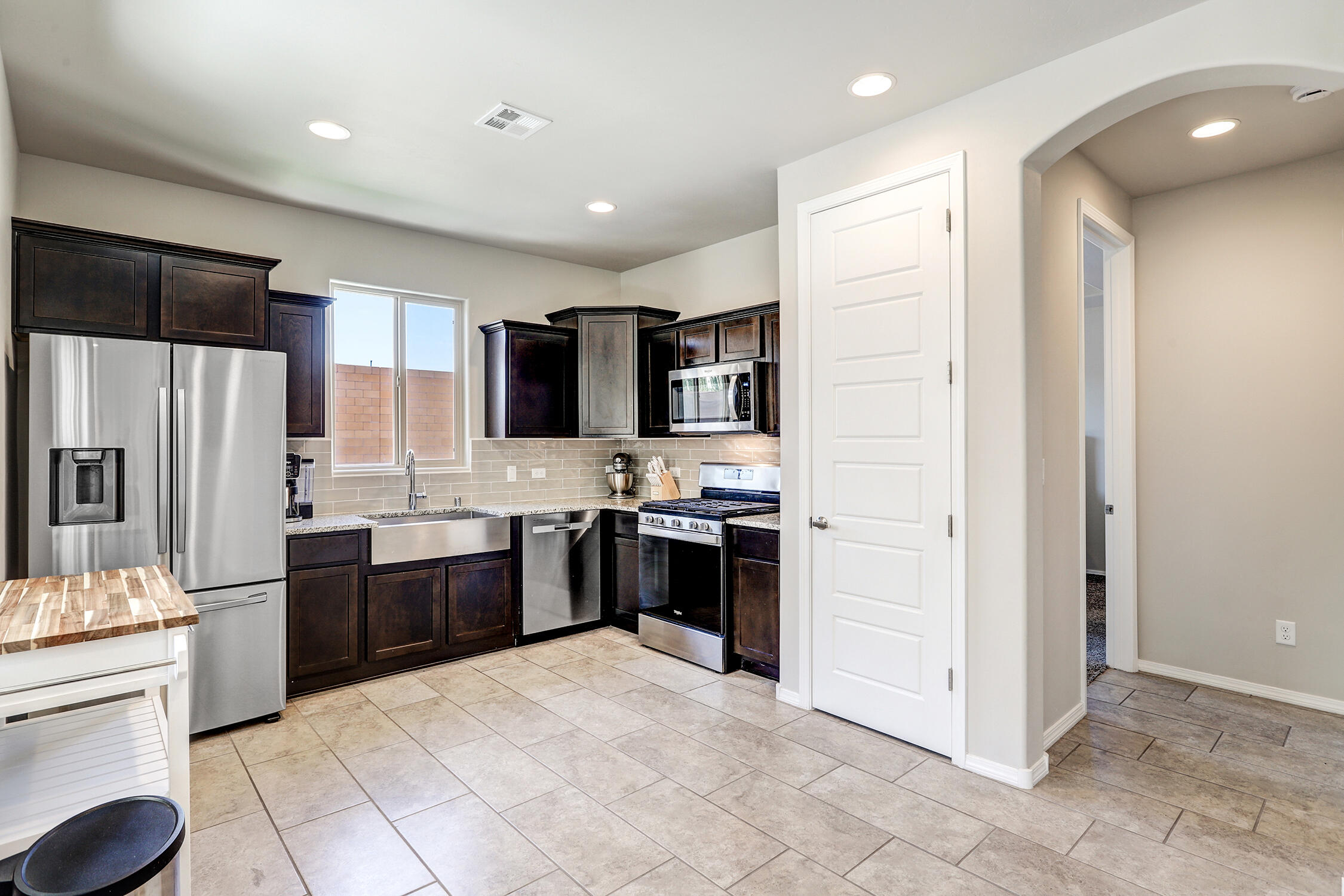 4236 CROWNED EAGLE Loop NE