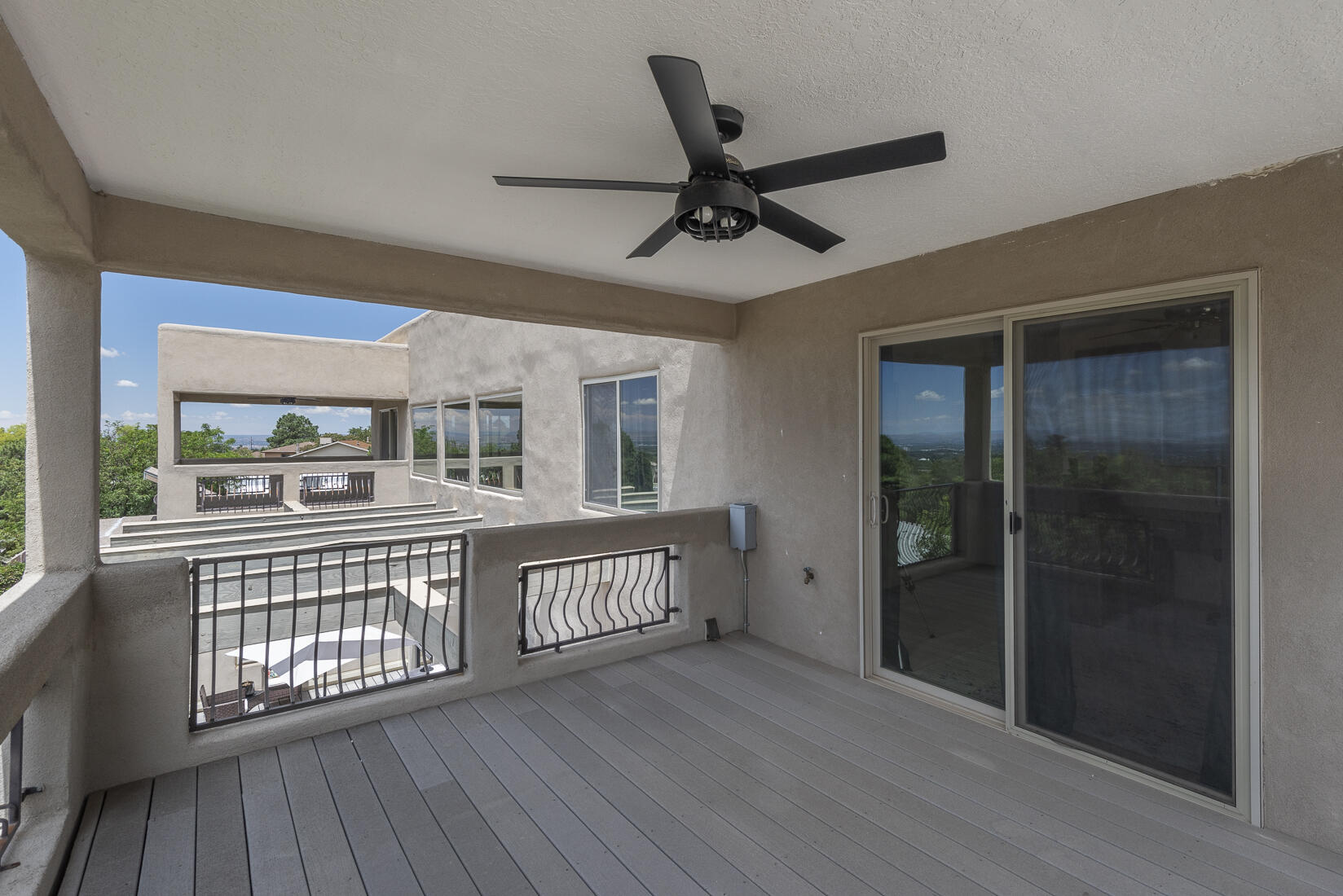 4013 Camino De La Sierra NE