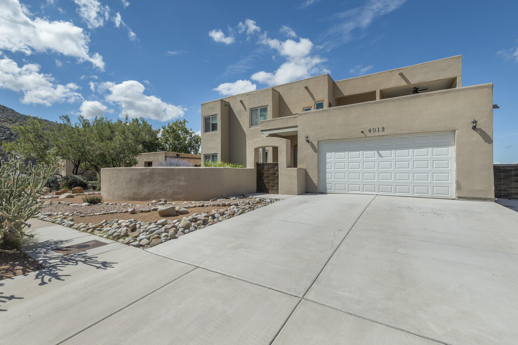 4013 Camino De La Sierra NE