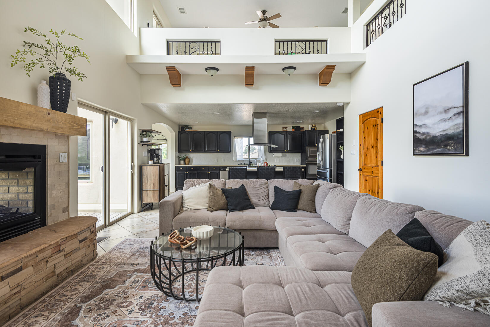 4013 Camino De La Sierra NE