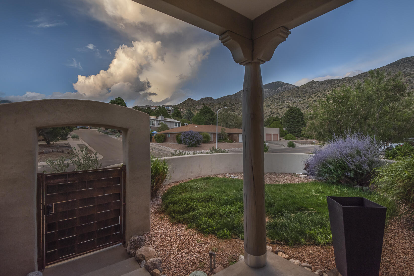 4013 Camino De La Sierra NE