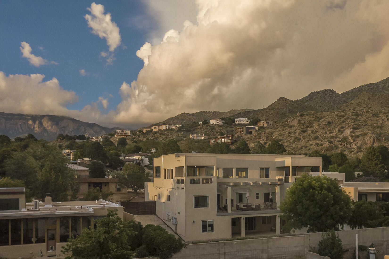 4013 Camino De La Sierra NE