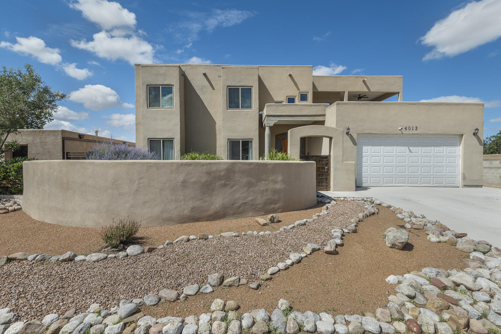 4013 Camino De La Sierra NE