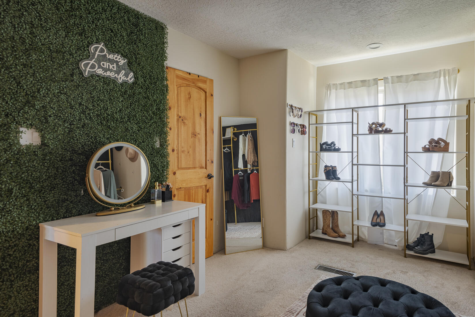 4013 Camino De La Sierra NE