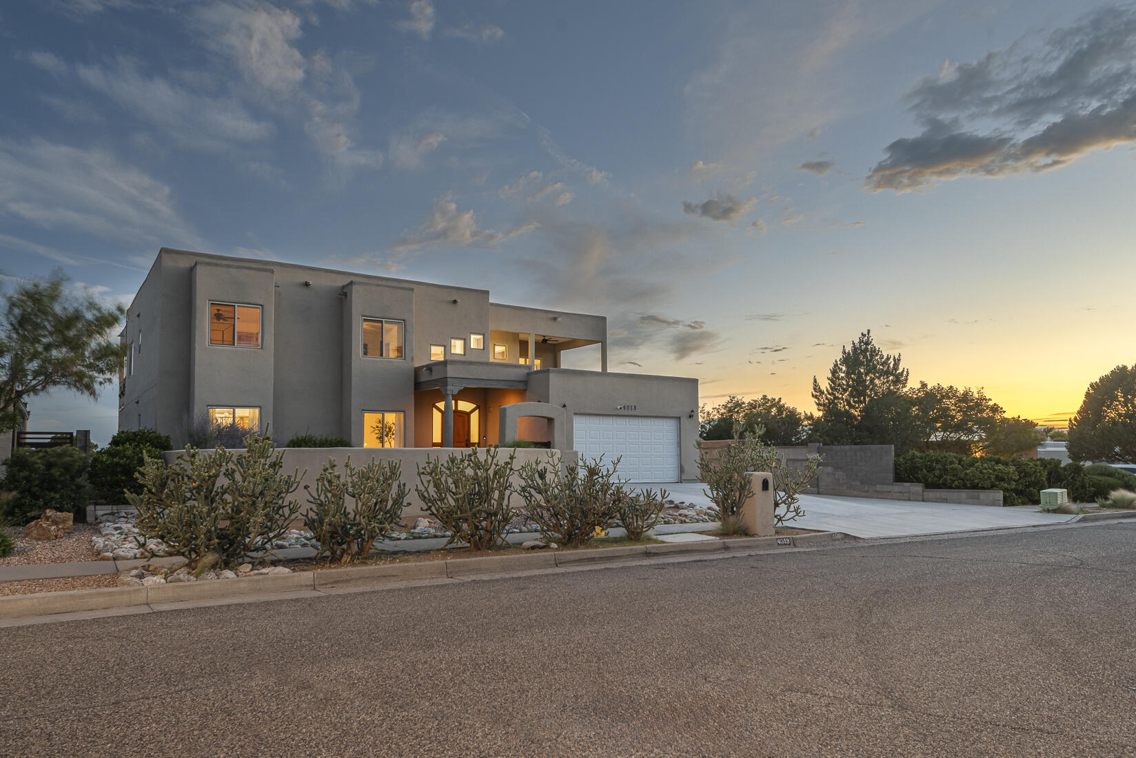 4013 Camino De La Sierra NE