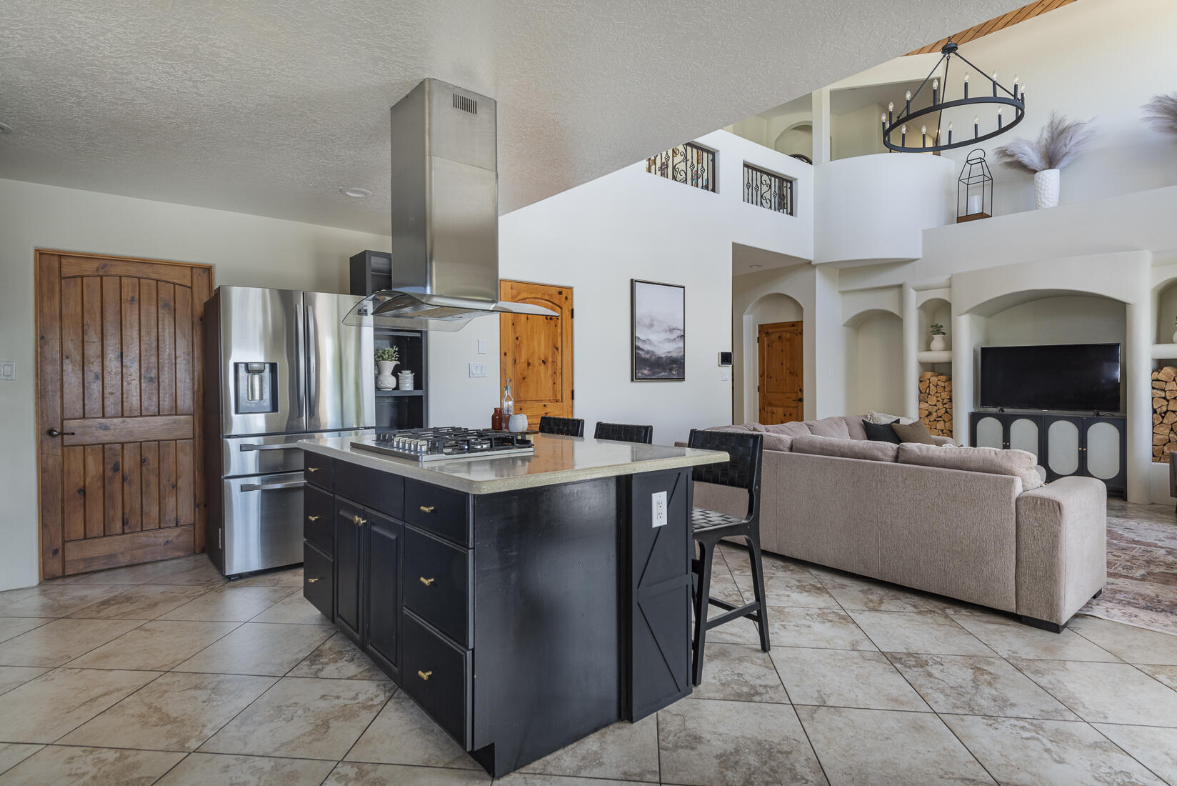 4013 Camino De La Sierra NE