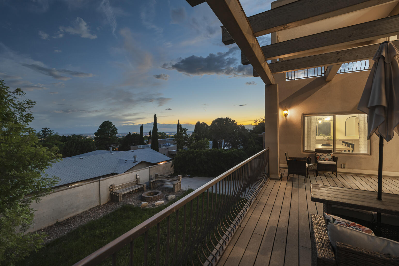 4013 Camino De La Sierra NE