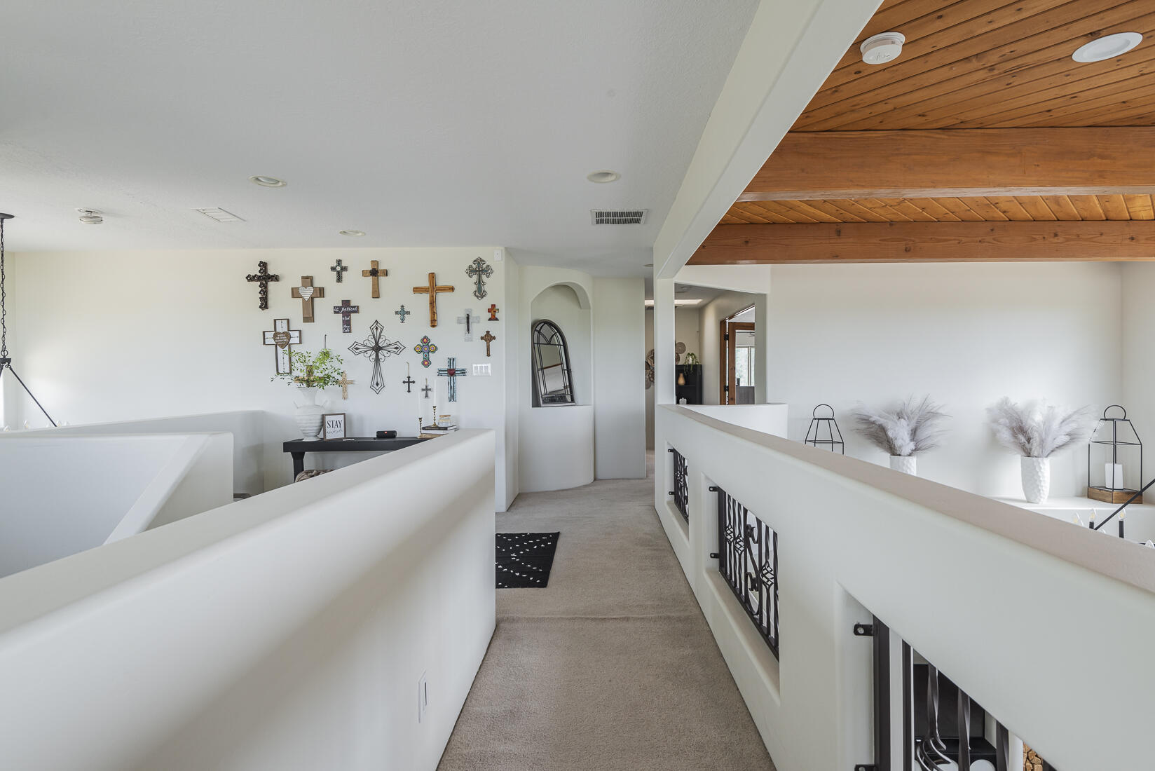 4013 Camino De La Sierra NE