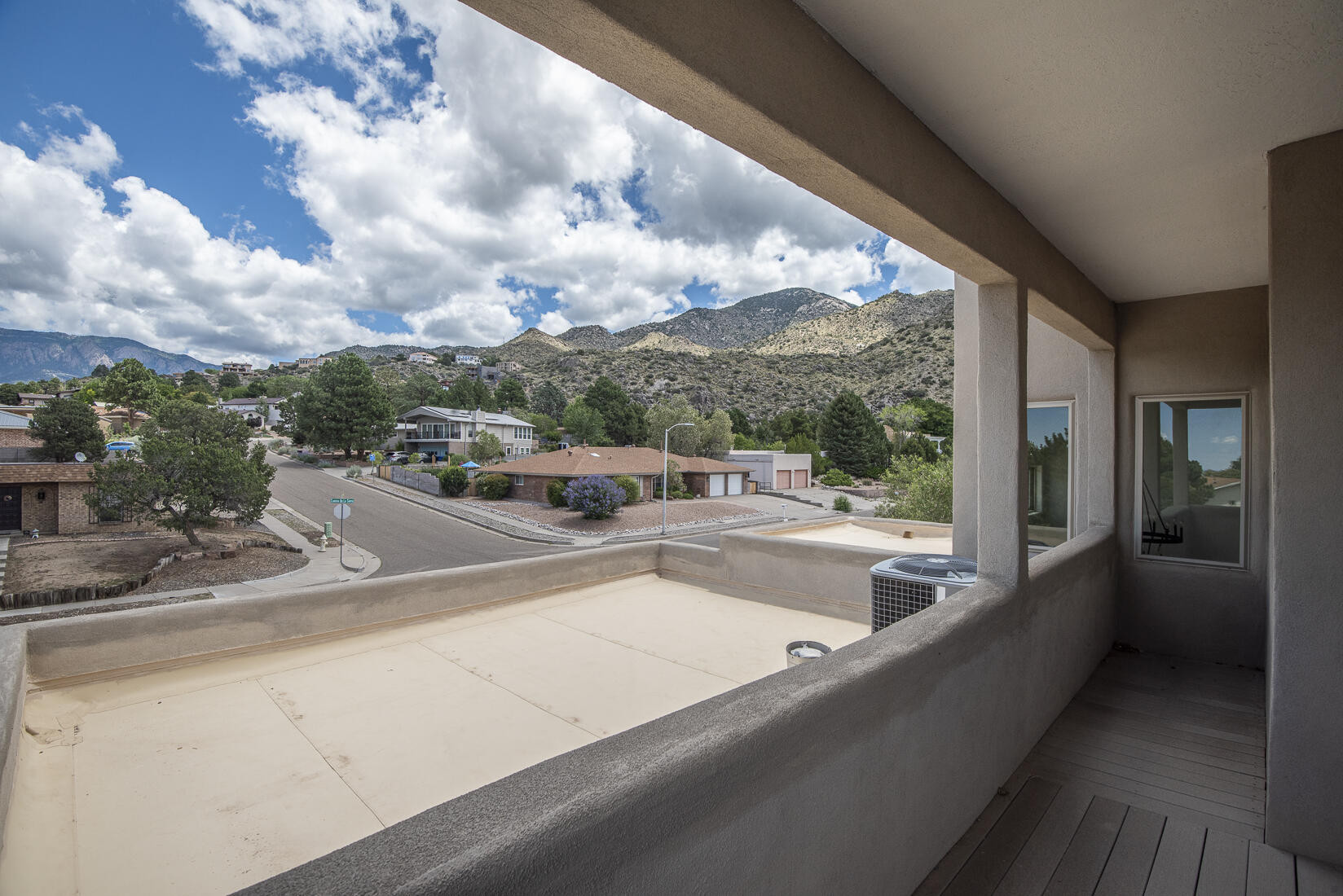 4013 Camino De La Sierra NE