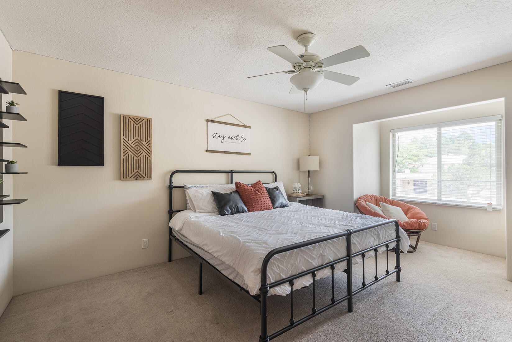 4013 Camino De La Sierra NE