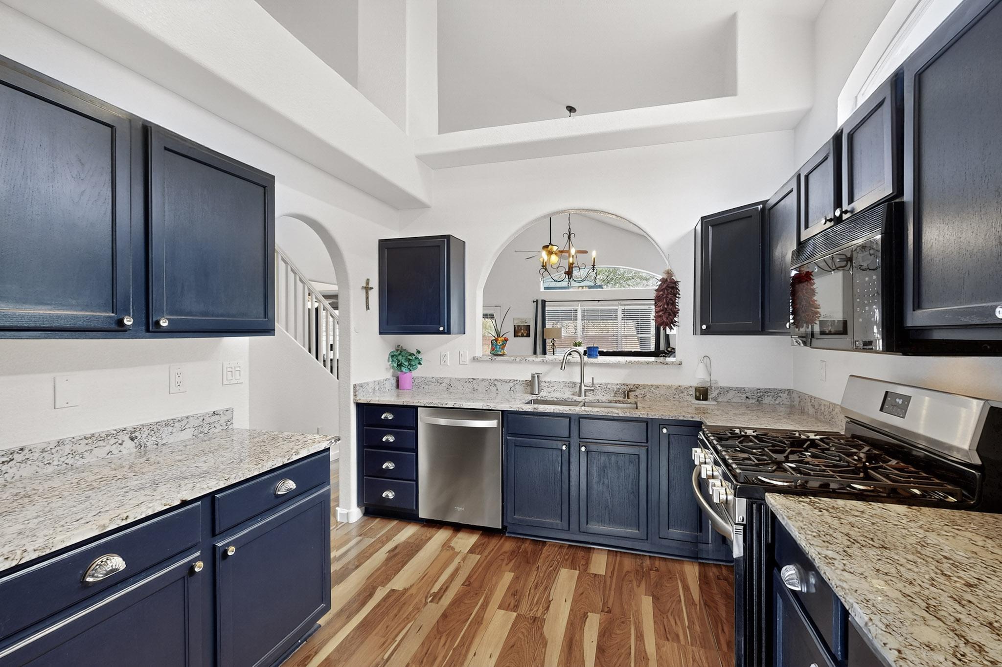 10415 CALLE HERMOSA Court NW